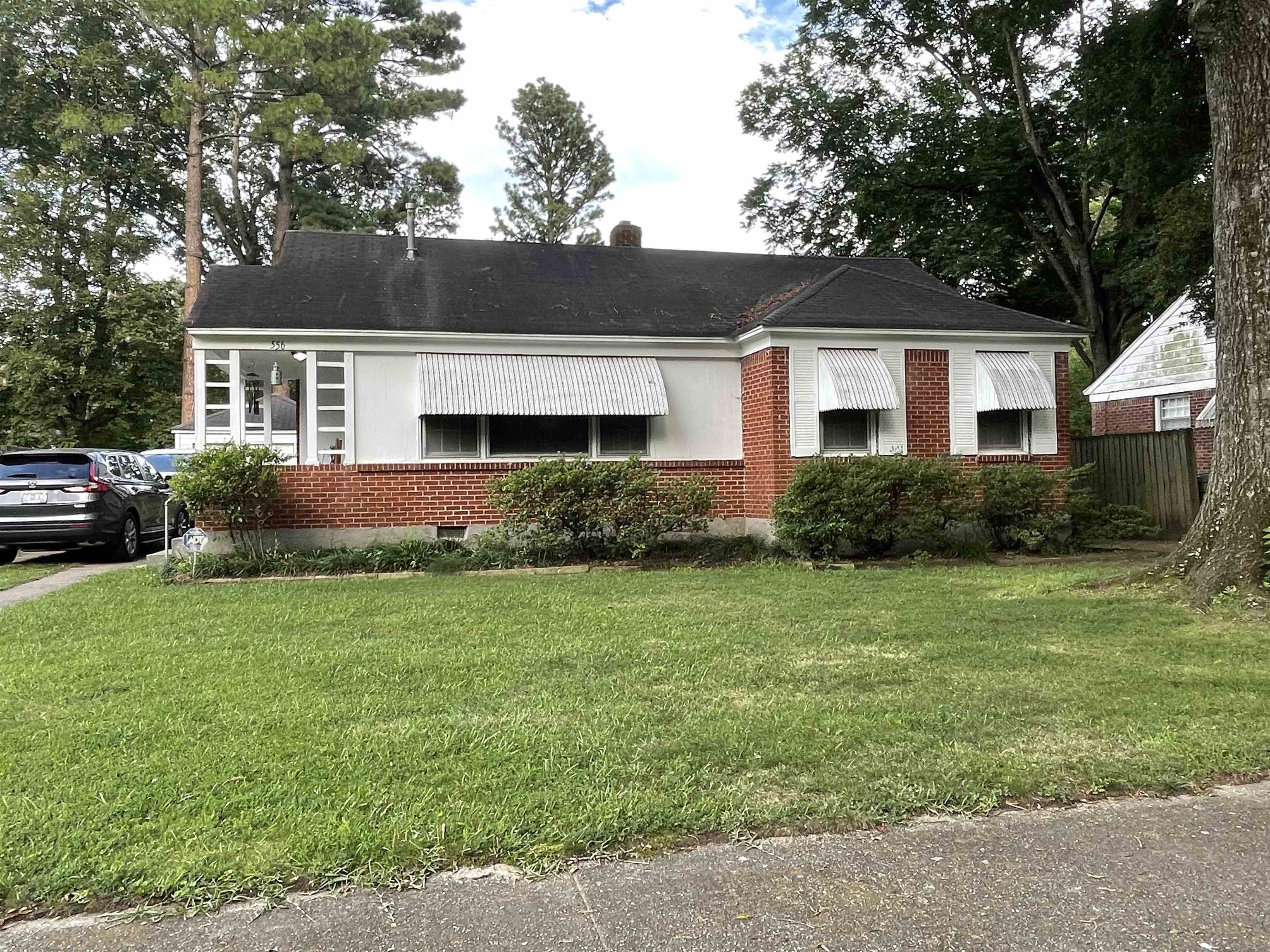 556 STANLEY DR Property Image