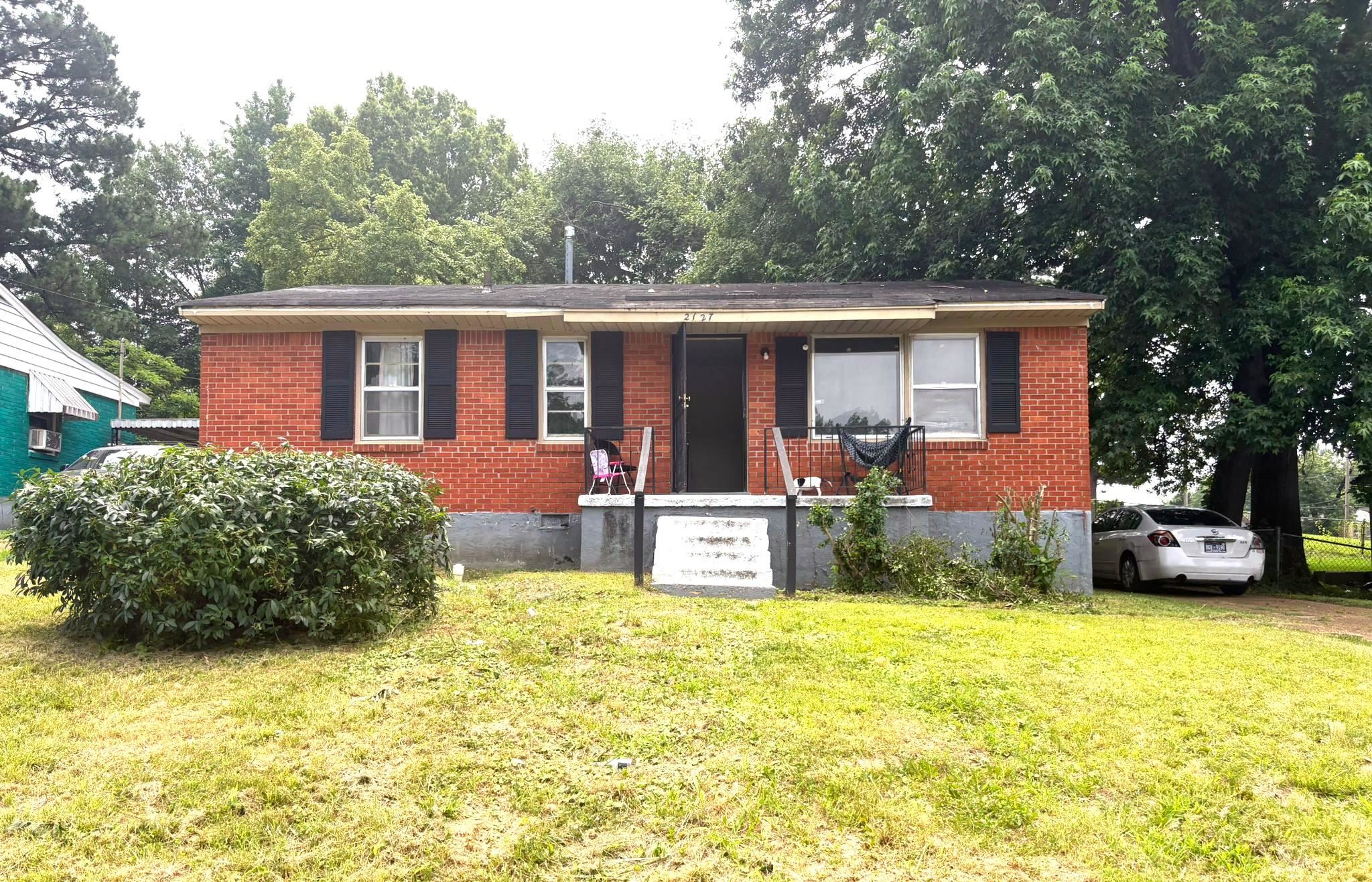 2127 PAMELA AVE Property Photo 1