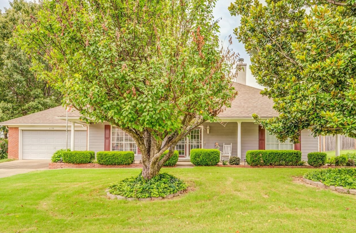 6138 Windy Scape Dr Property Photo 1
