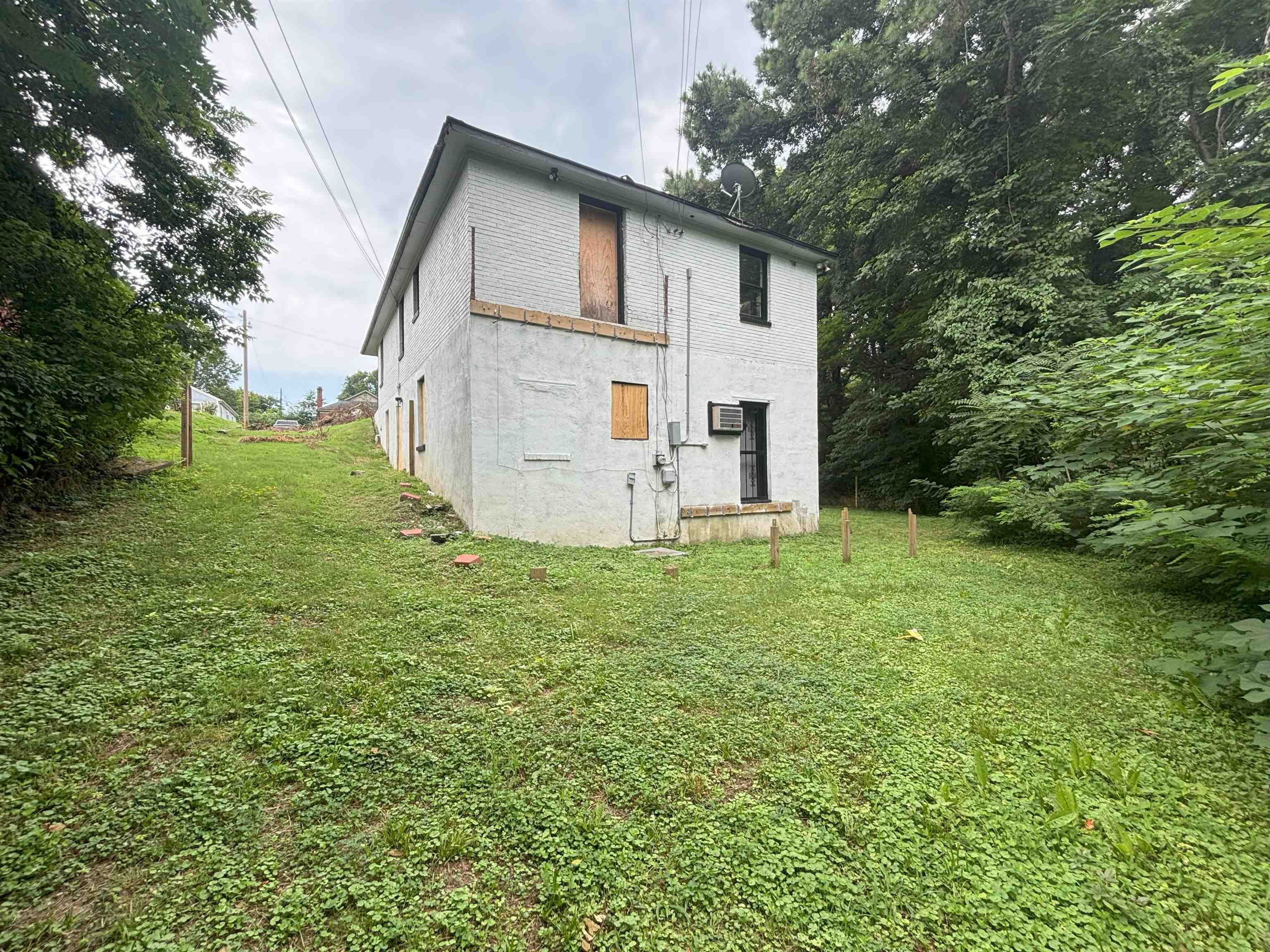 358 Fields Ave Property Photo 23