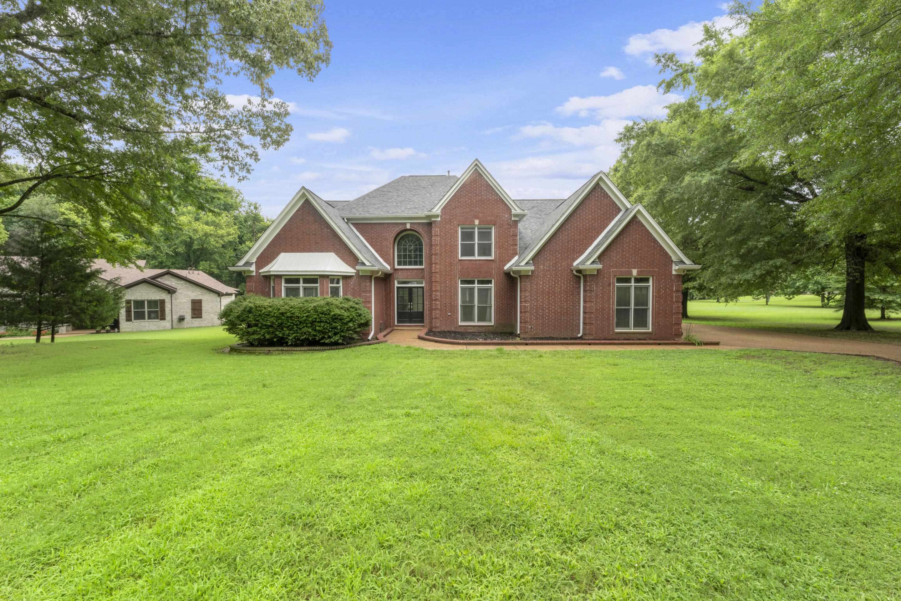 320 Forest Glade Cv Property Photo 1