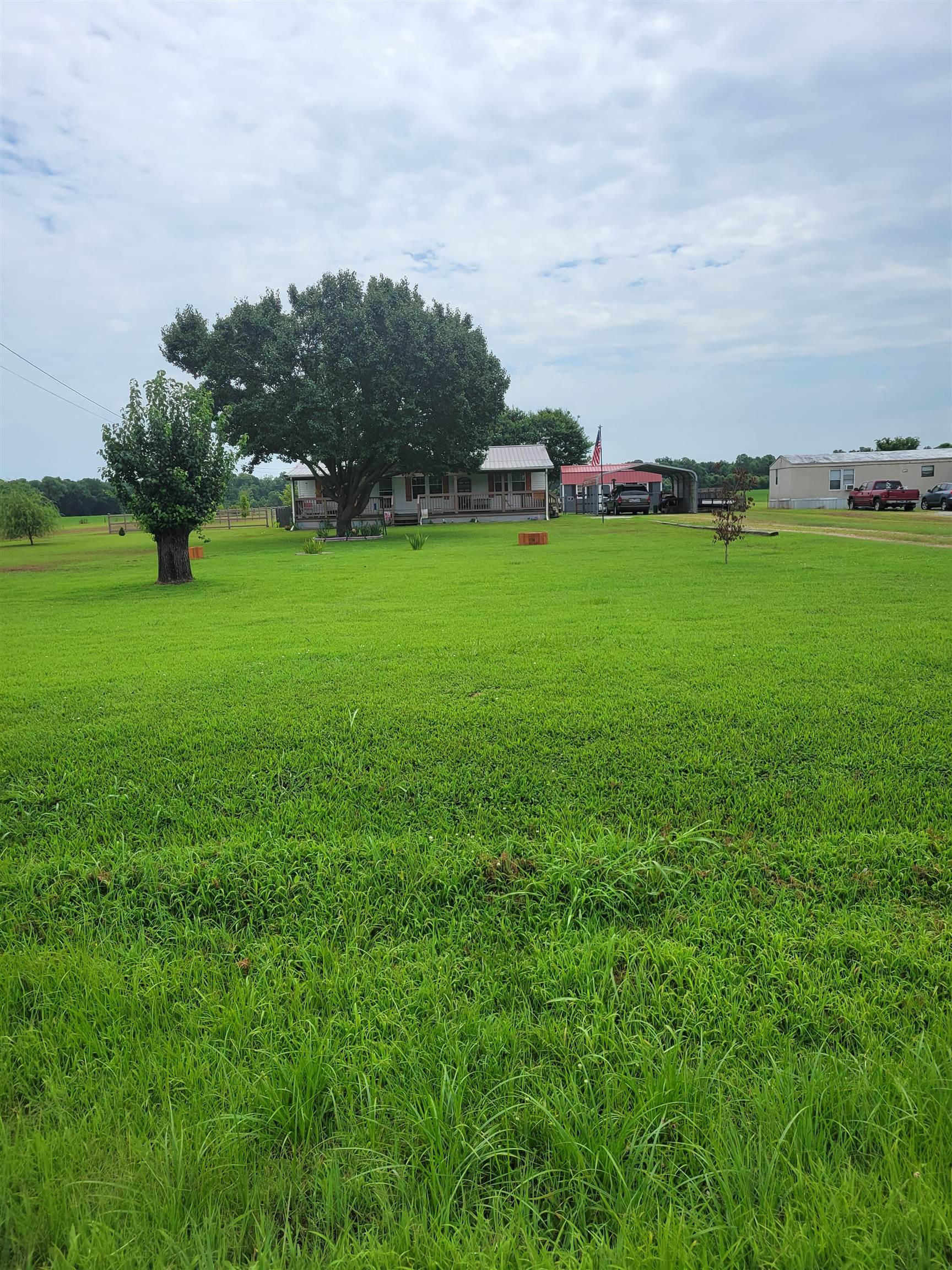 2496 Detroit Rd Property Photo 1