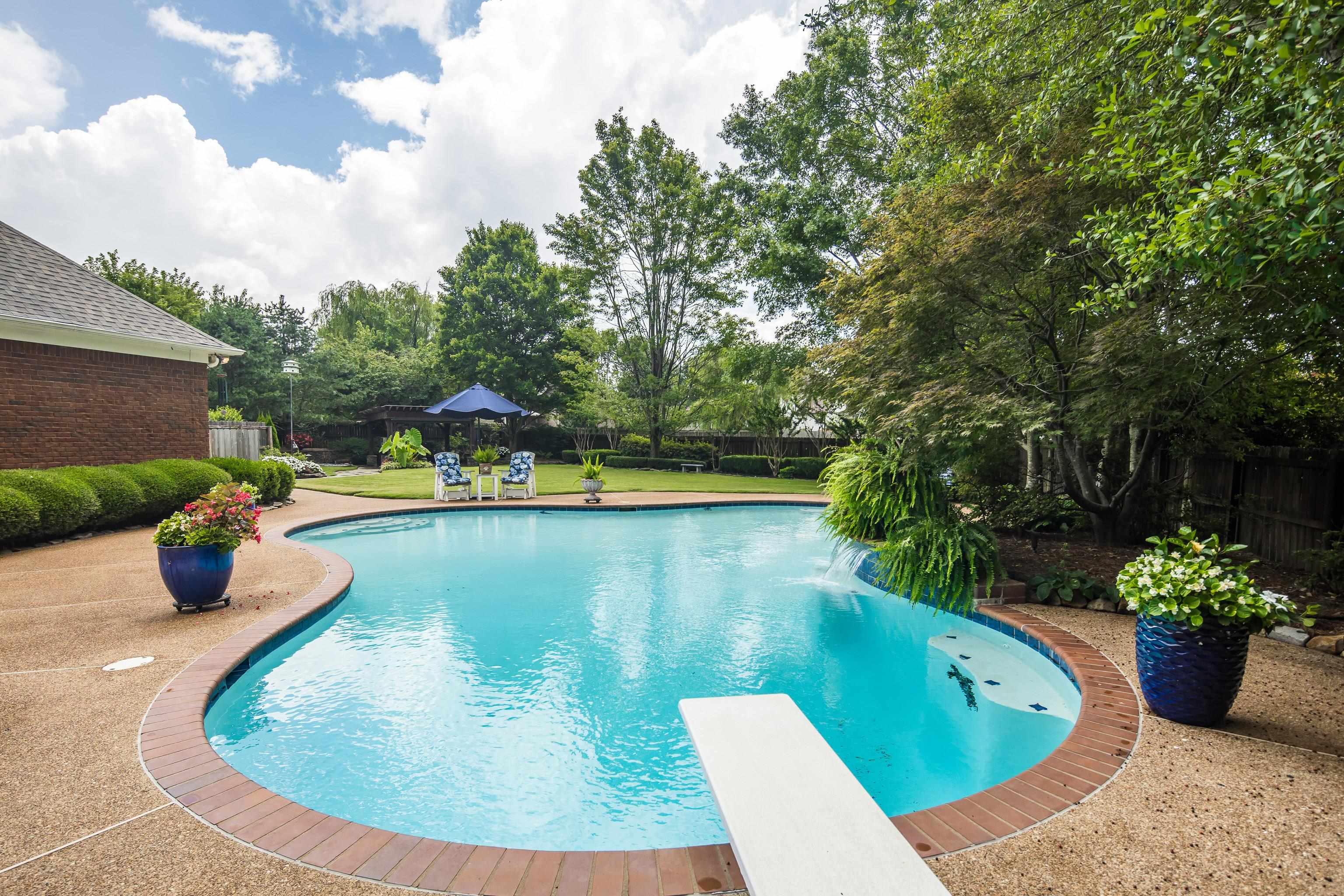 485 Indian Hollow Cv Property Photo 1