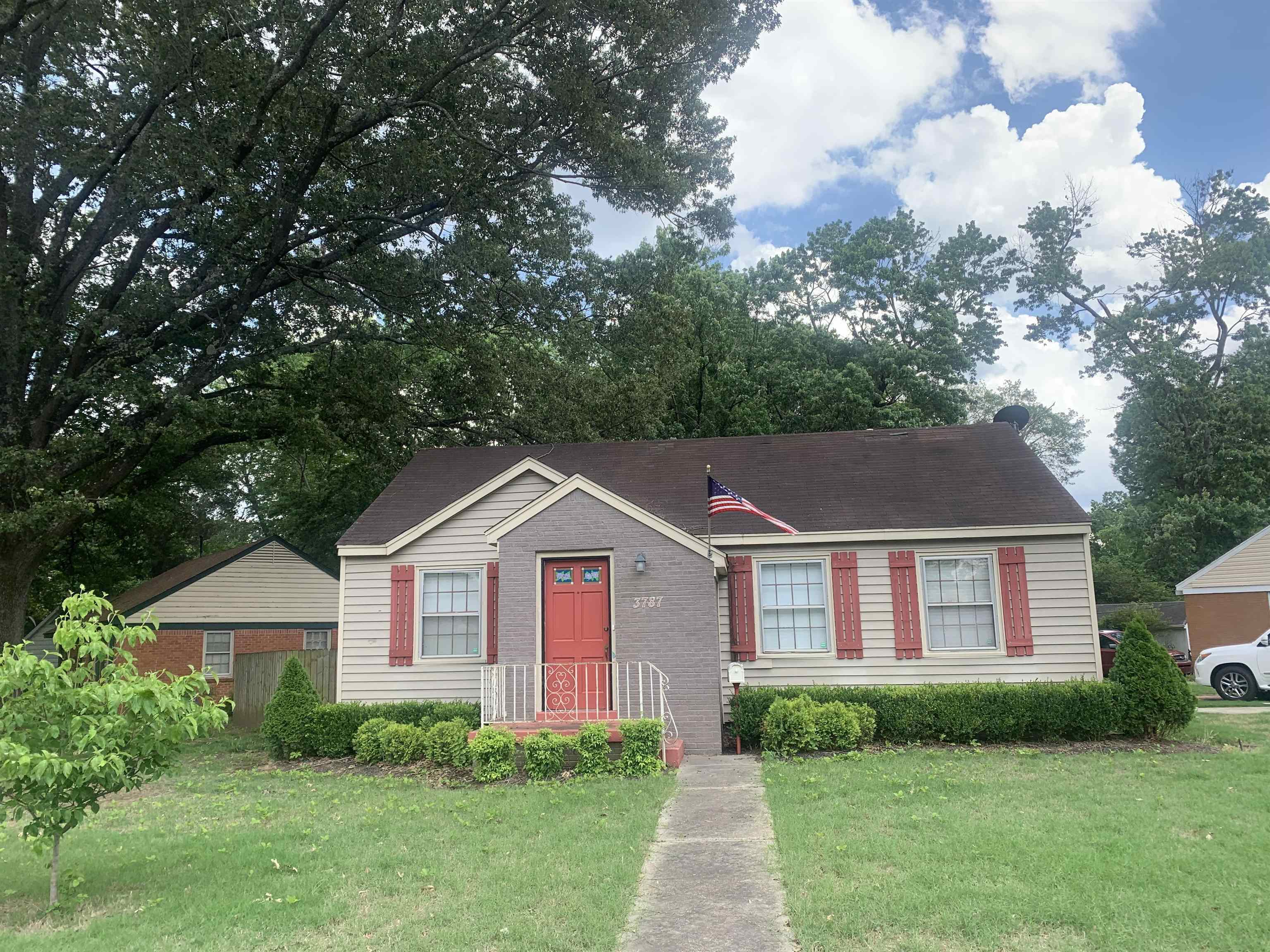 3787 Rhodes Ave Property Photo 1