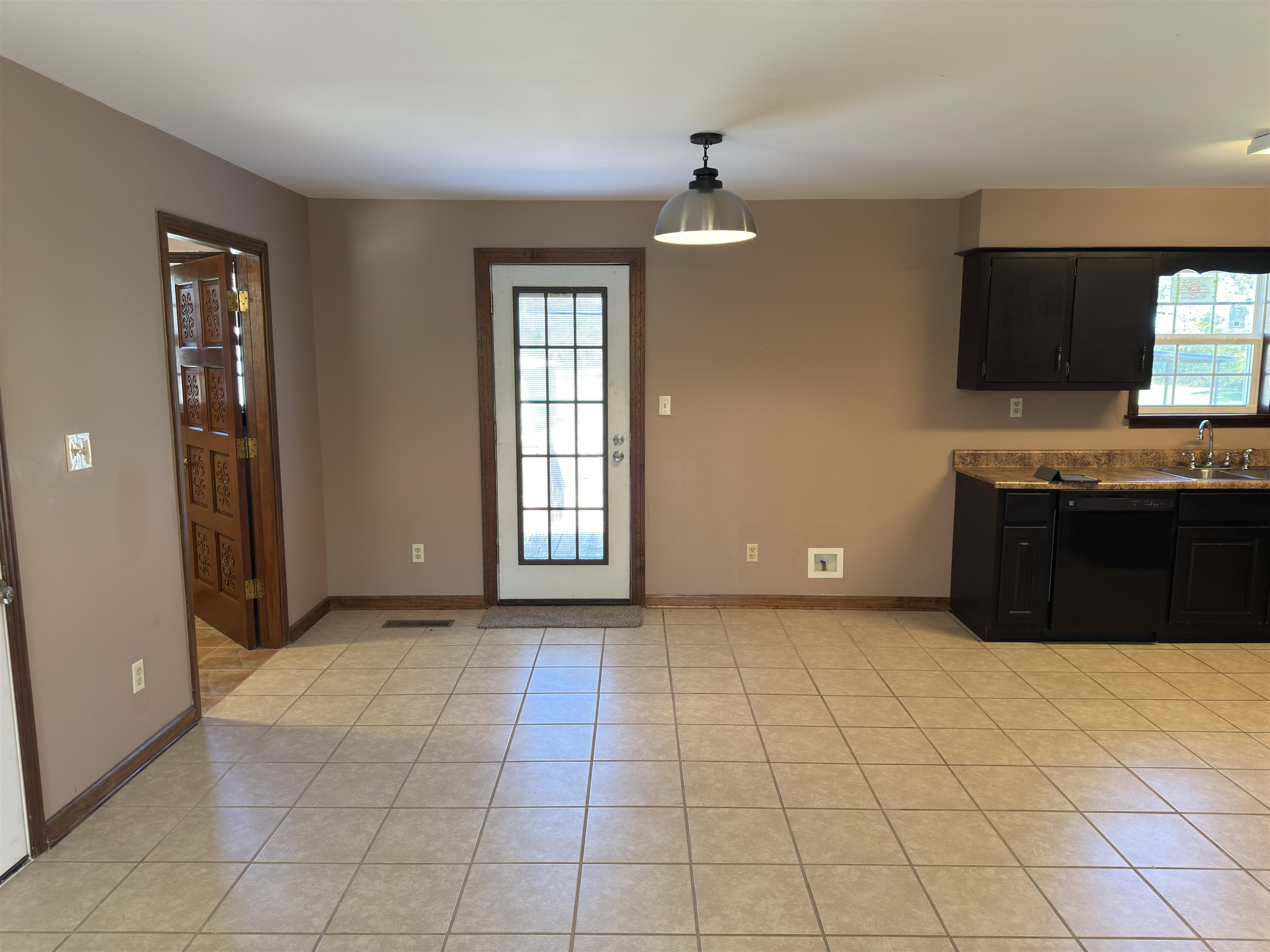 30 Gatlin Rd Property Photo 4