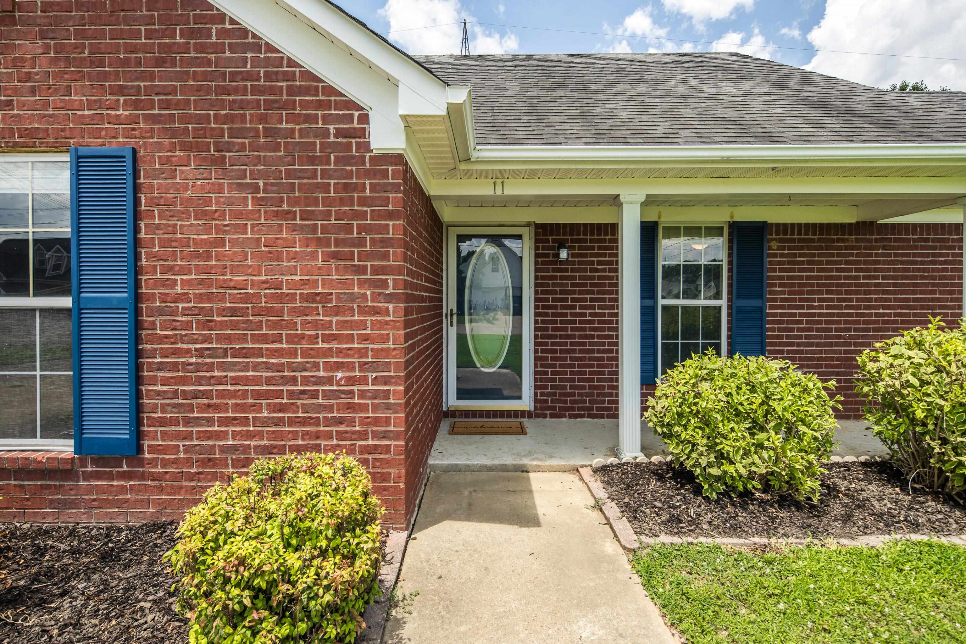 11 Woodshire Ln Property Photo 1
