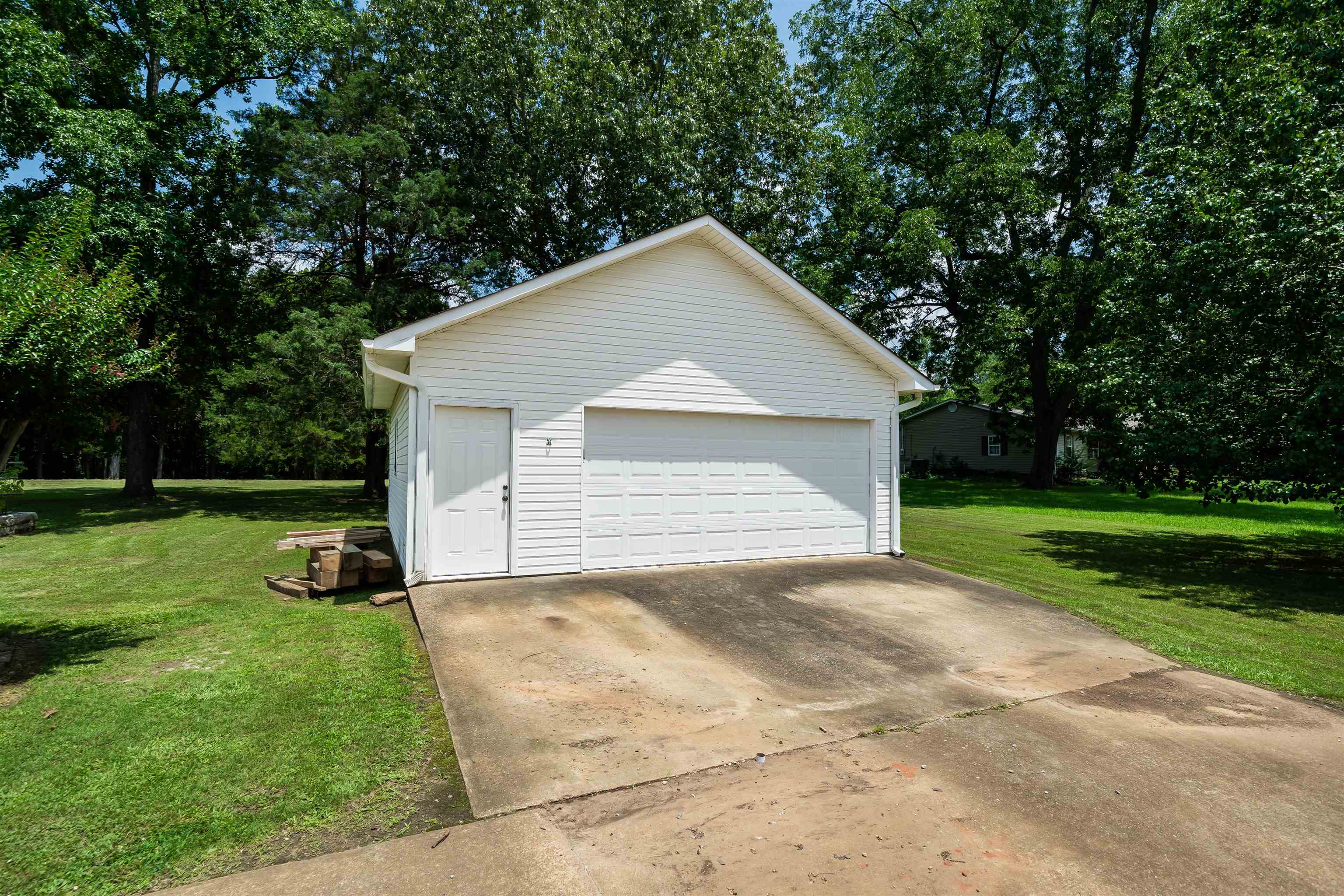 372 Cr 218 Dr Property Photo 34