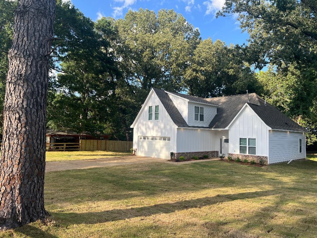 4566 E Independent Rd Property Photo 1