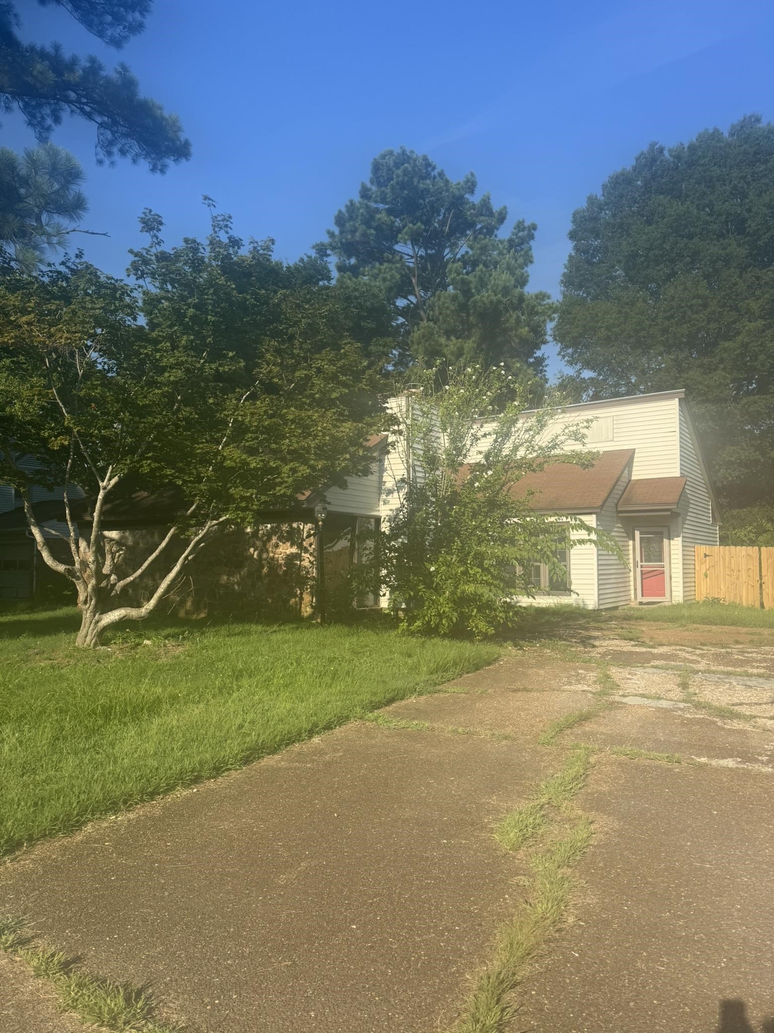 2381 Champaign St Property Photo 1