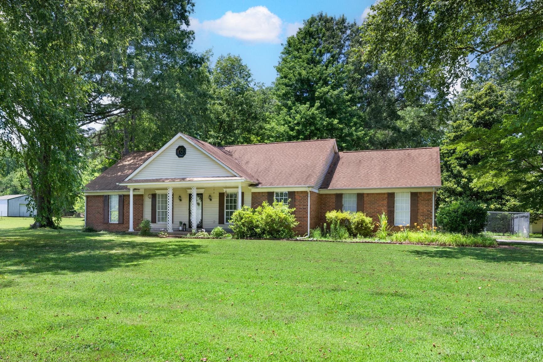 5015 Eagles Nest Ln Property Photo 1