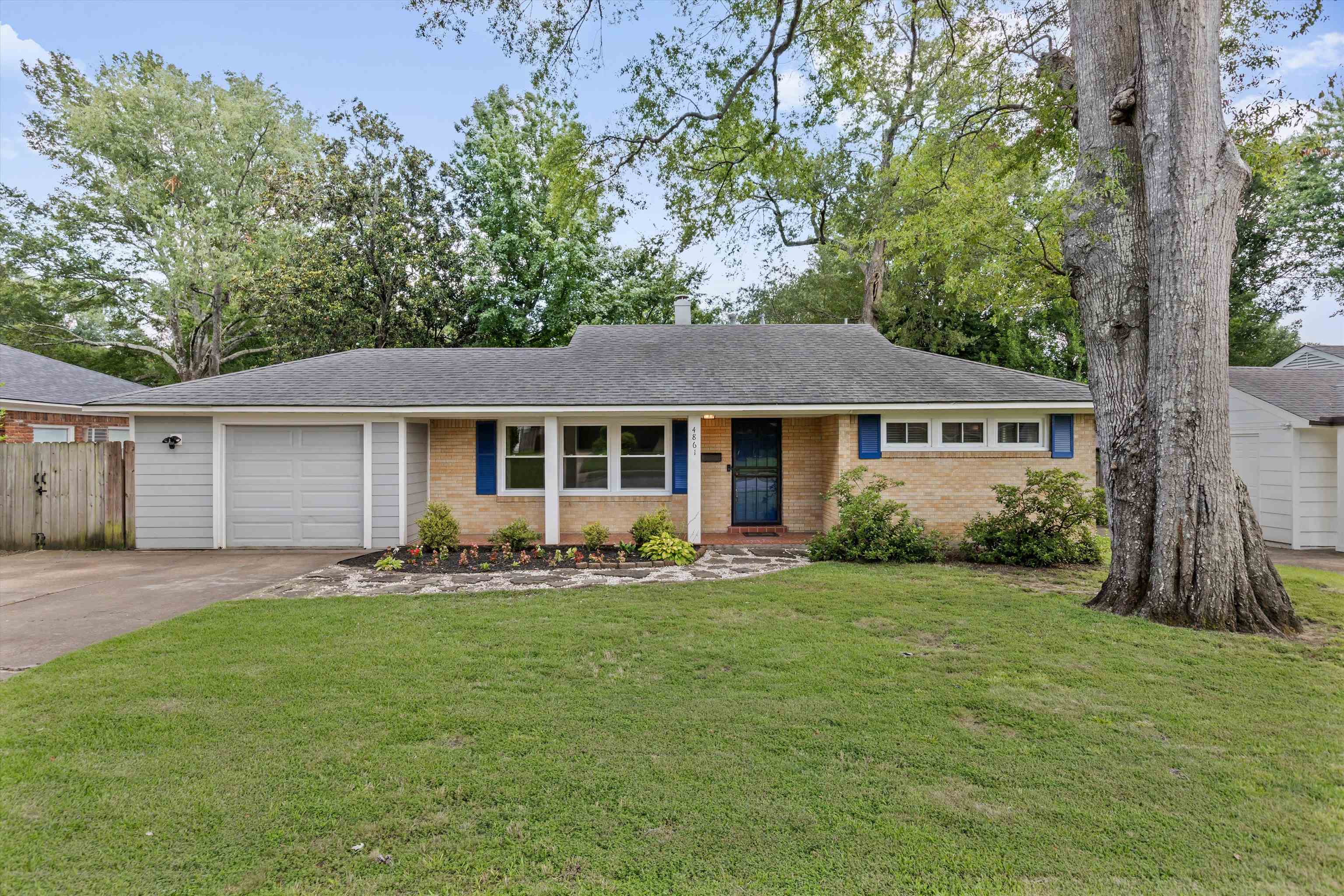 4861 Parkside Ave Property Photo 1