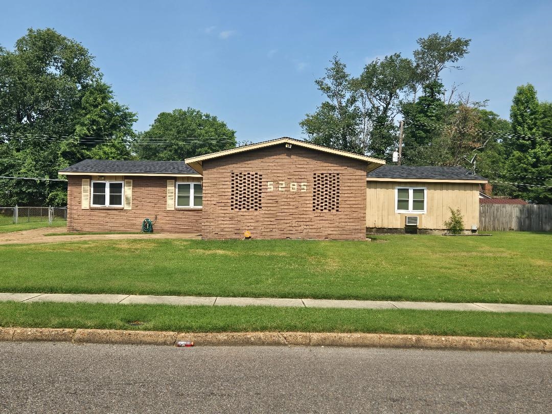 5285 Whitworth Rd Property Photo 1