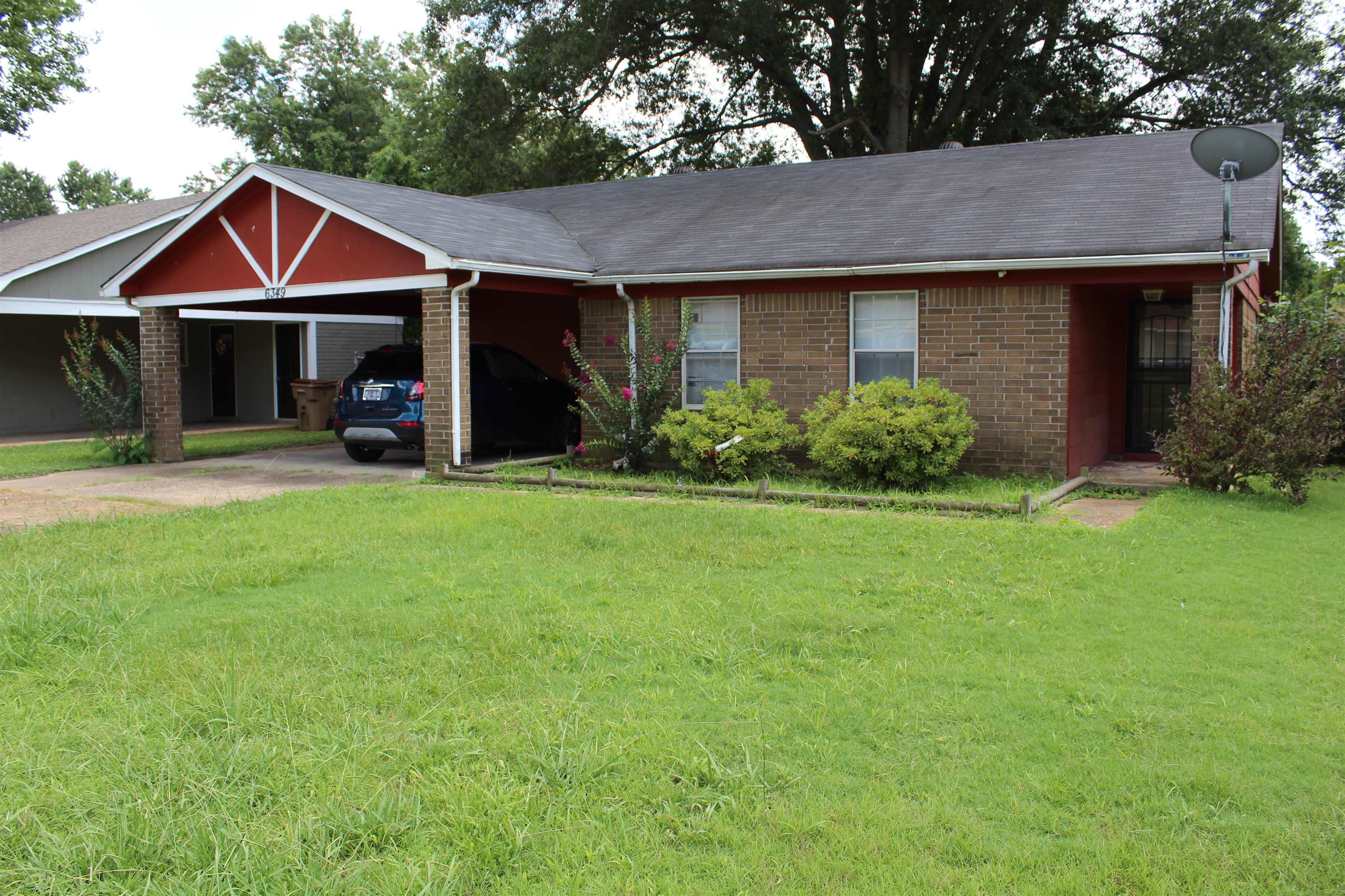 6349 Leamont Dr Property Photo 1