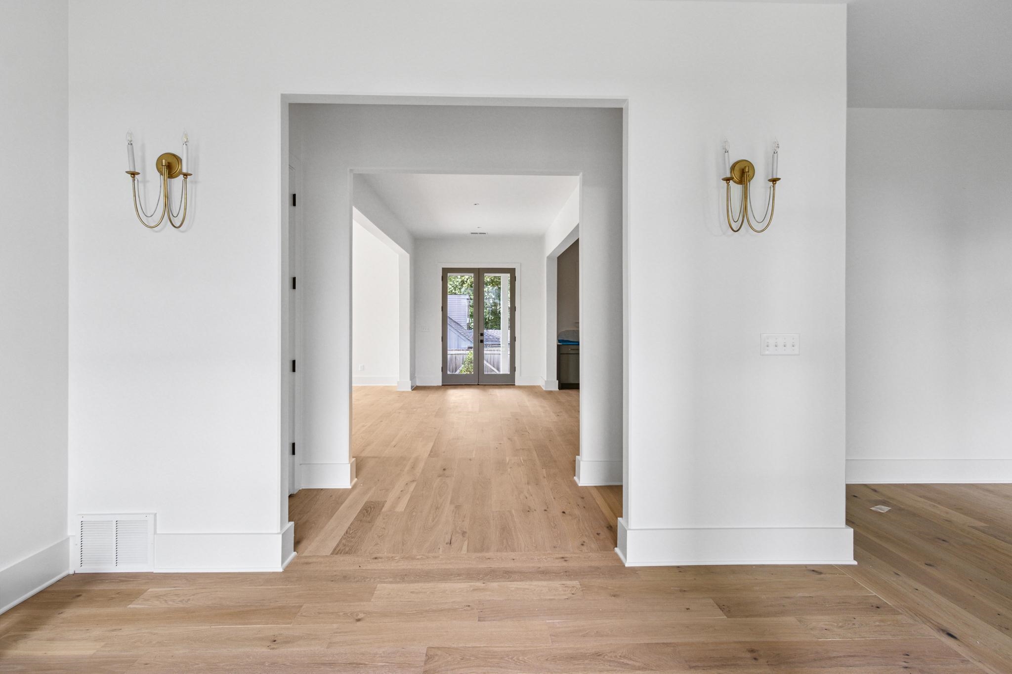 4798 Normandy Ln Property Photo 4