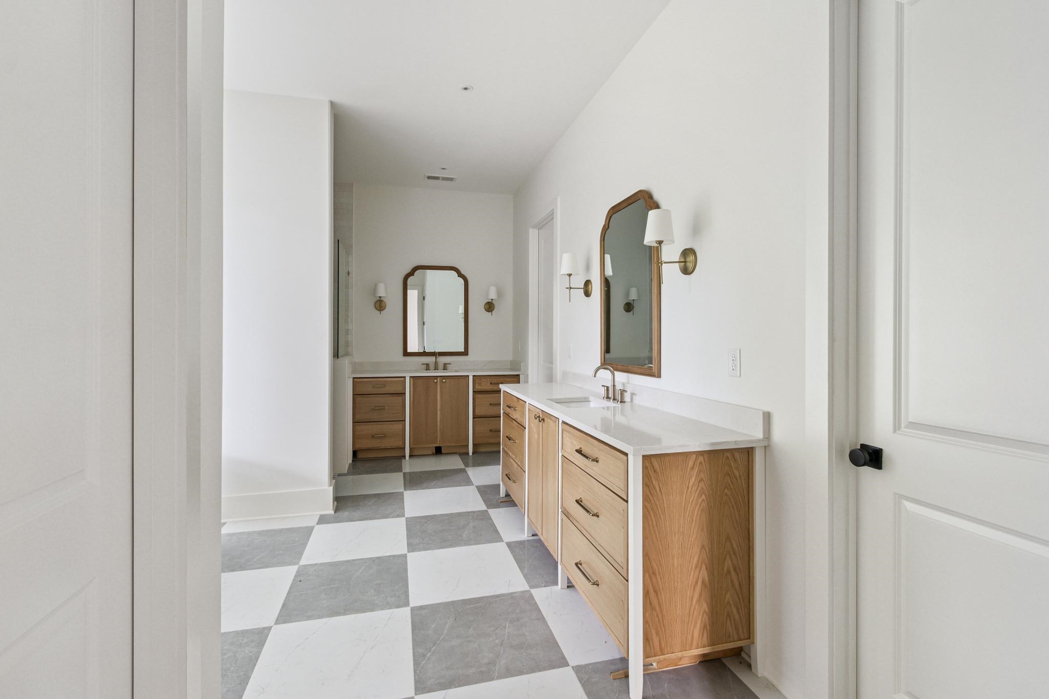 4798 Normandy Ln Property Photo 16