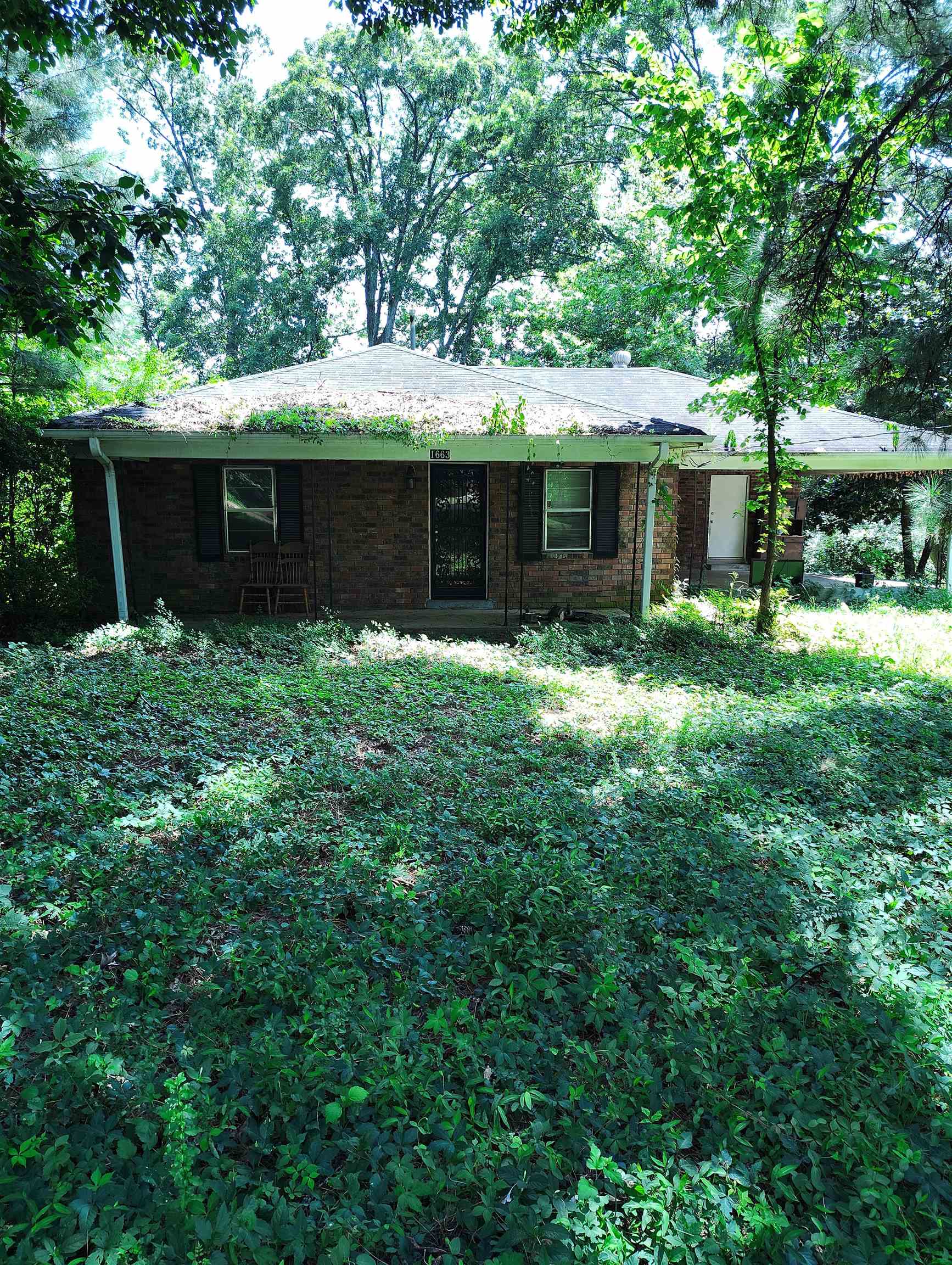1663 N PISGAH RD Property Photo 1