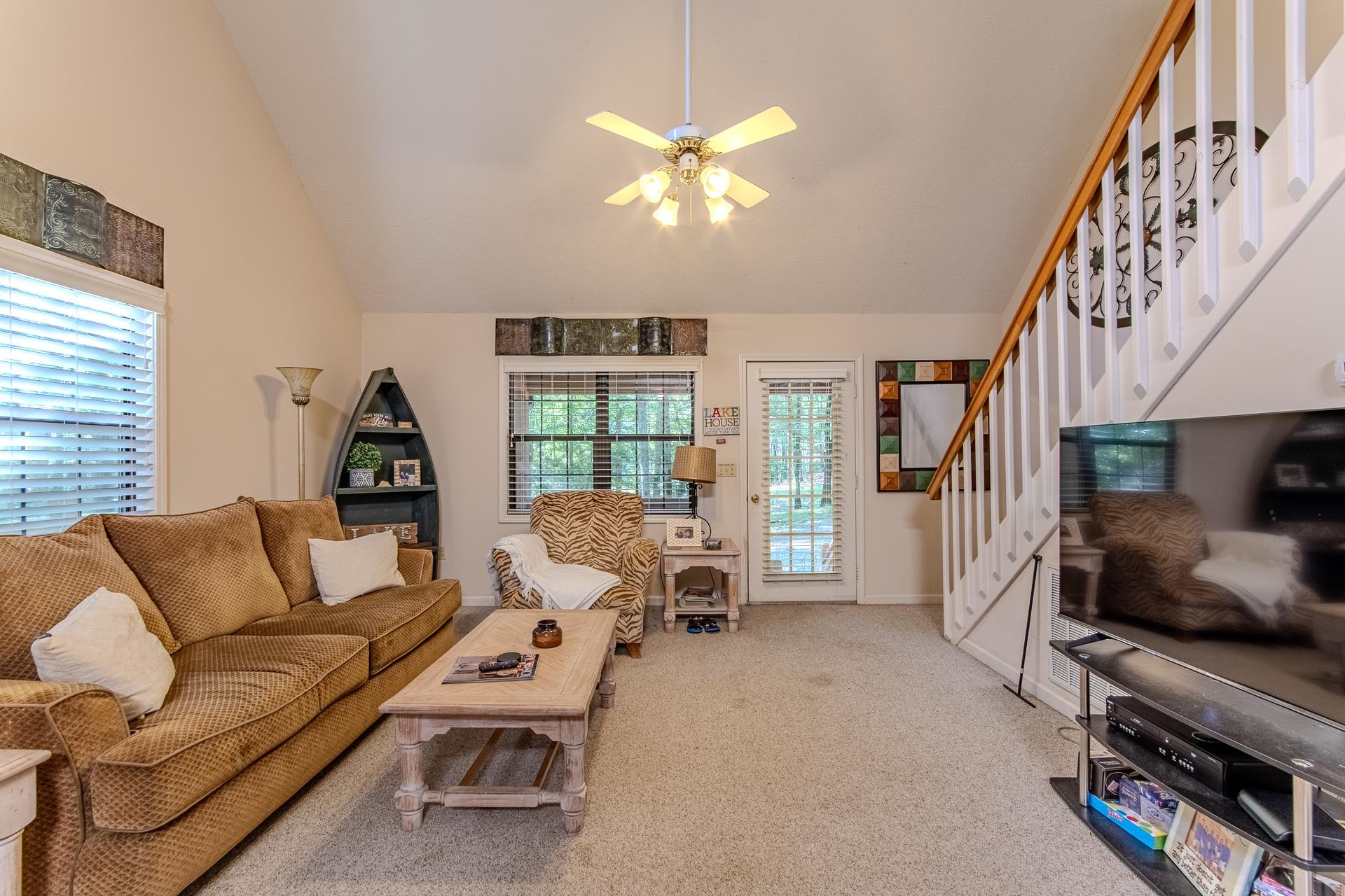59 Liles Ln Property Photo 3