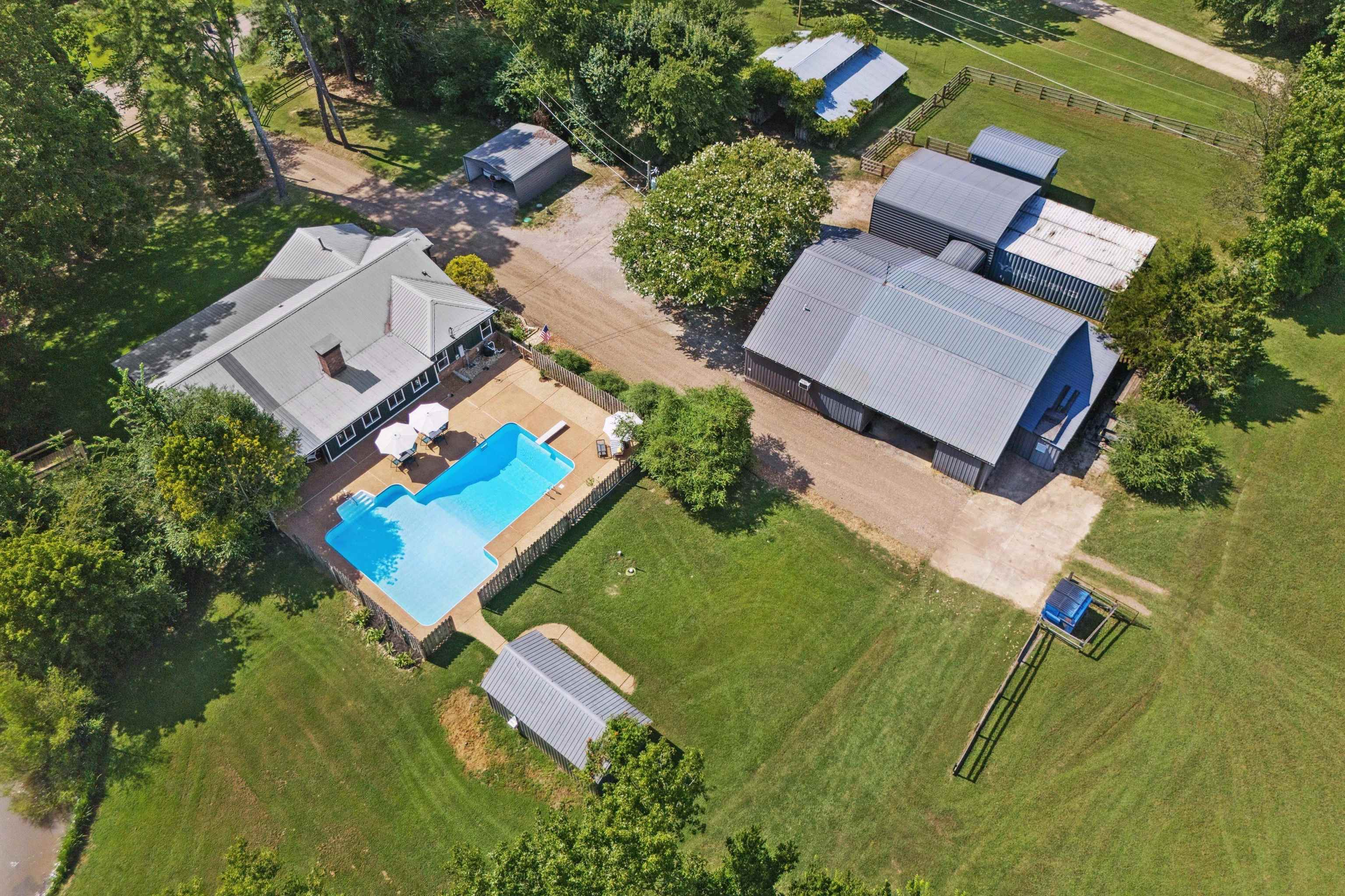 430 Terry Rd Property Photo 1