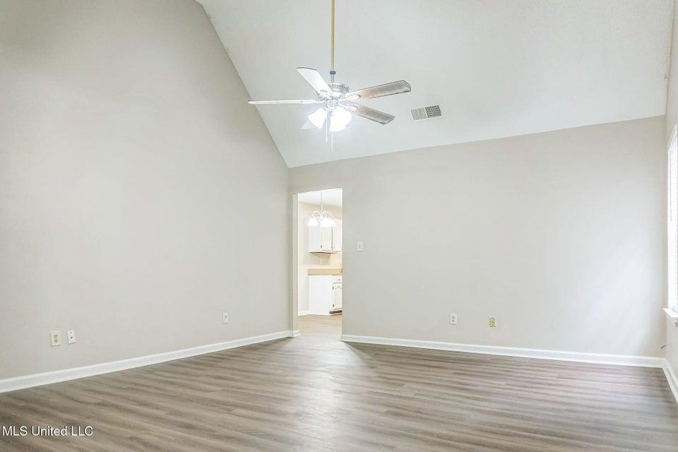 1628 Joy Blvd Property Photo 7
