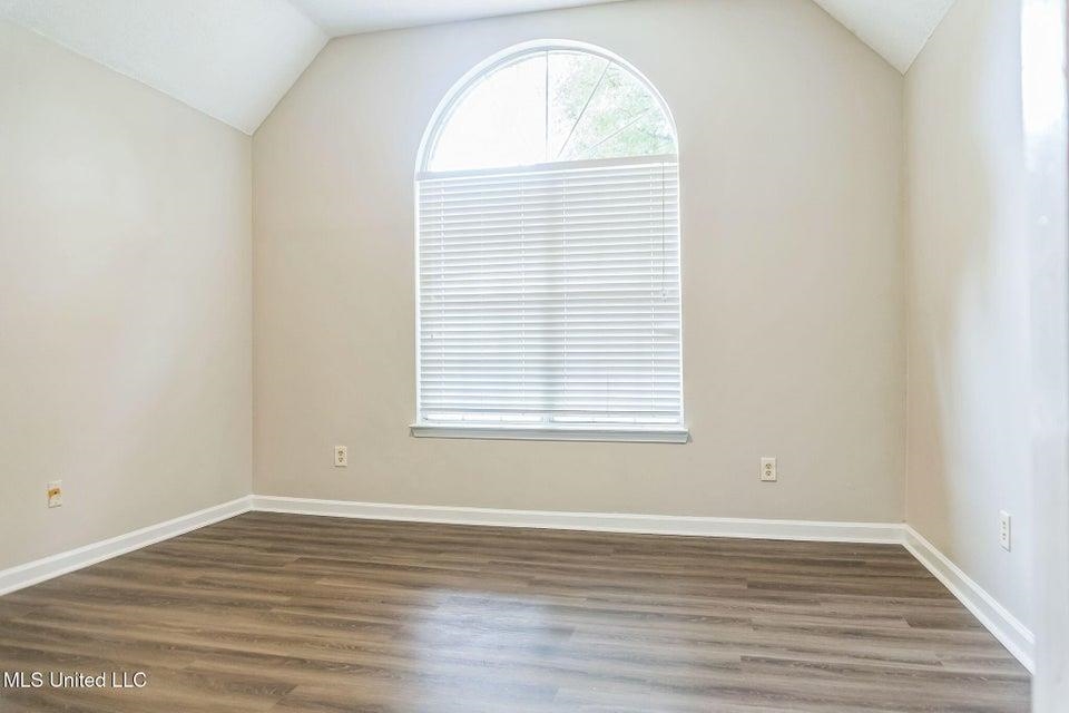 1628 Joy Blvd Property Photo 18
