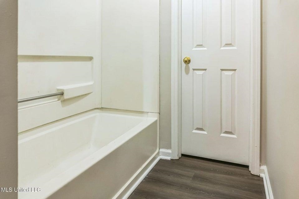 1628 Joy Blvd Property Photo 23