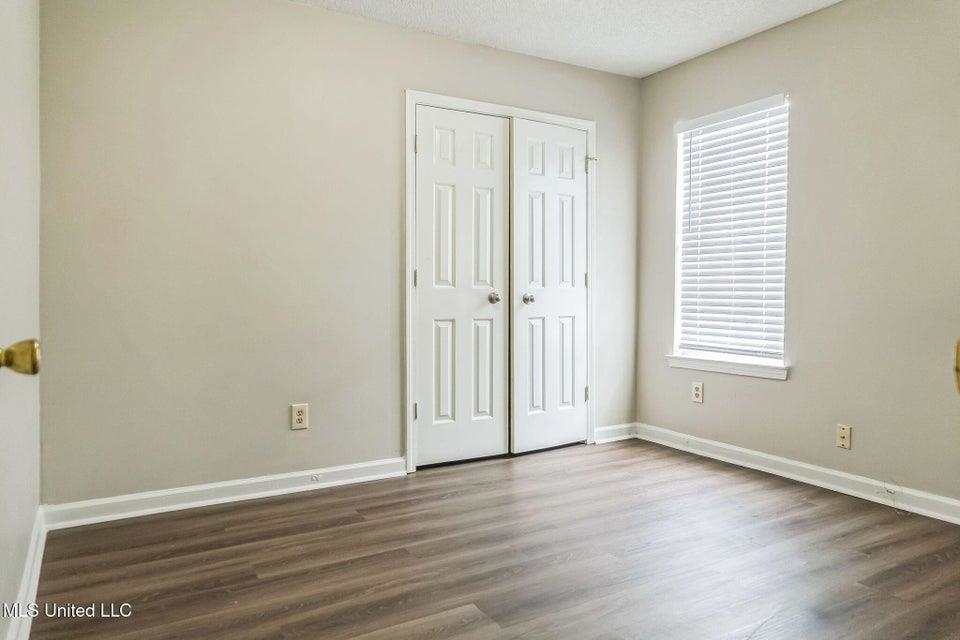 1628 Joy Blvd Property Photo 27
