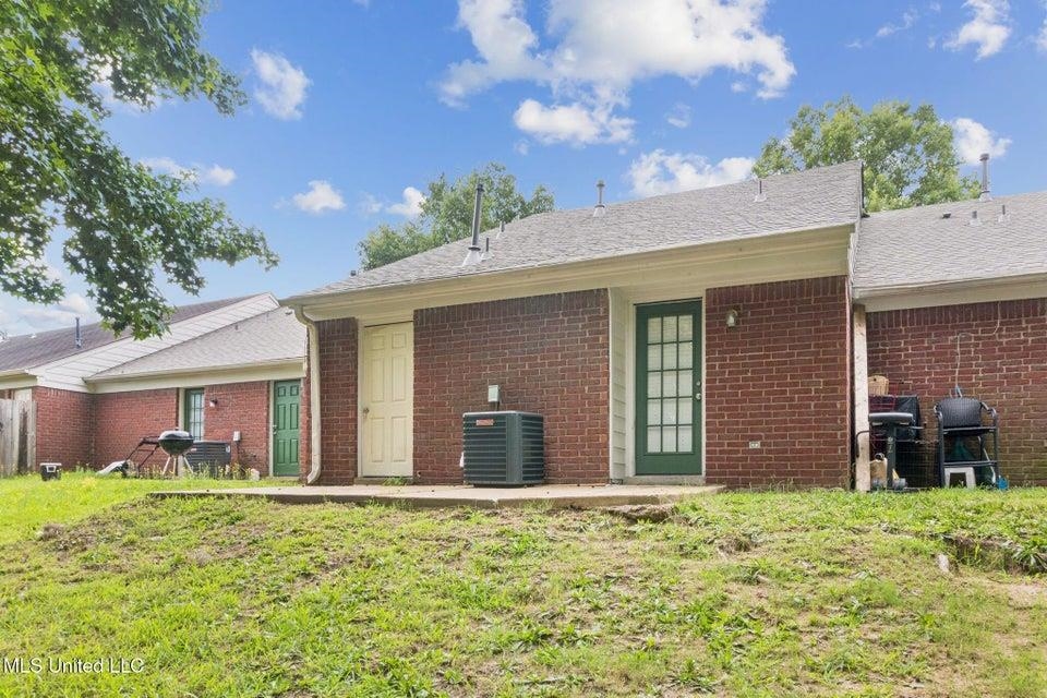 1628 Joy Blvd Property Photo 31