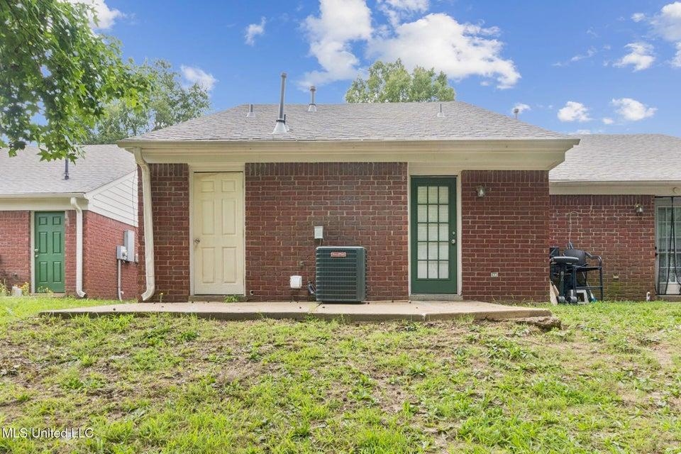 1628 Joy Blvd Property Photo 32