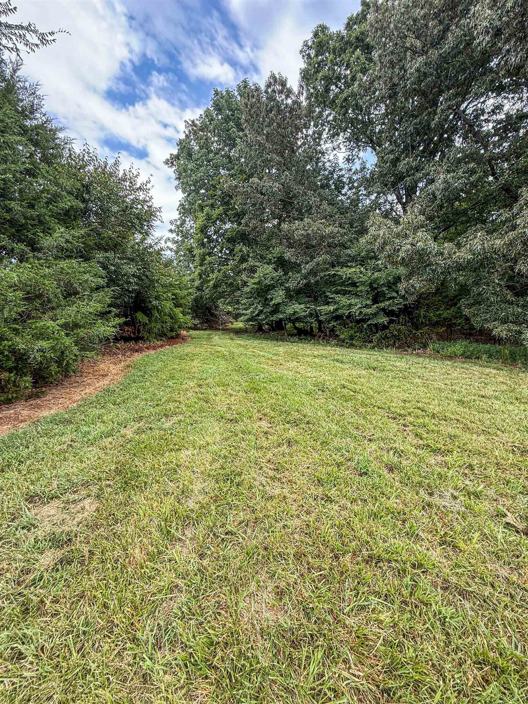 Country Club Rd Property Photo 15