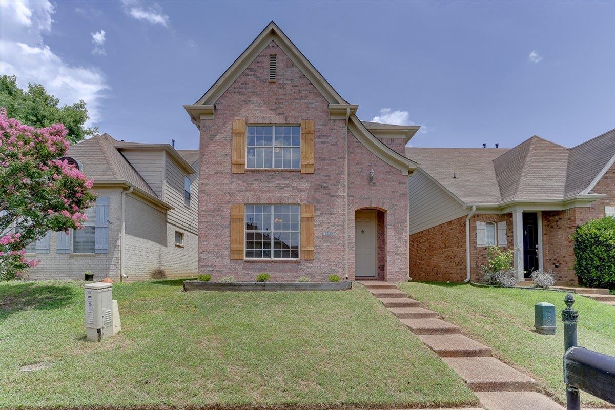 1258 Carlton Ridge Dr Property Photo 1