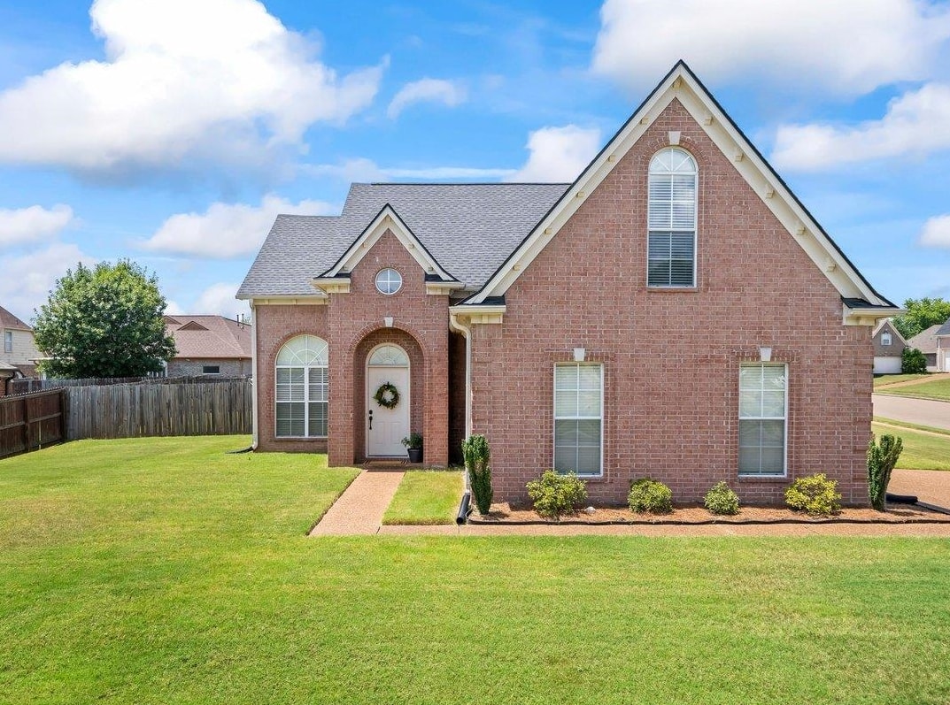 1533 Sutton Meadow Ln Property Photo 1