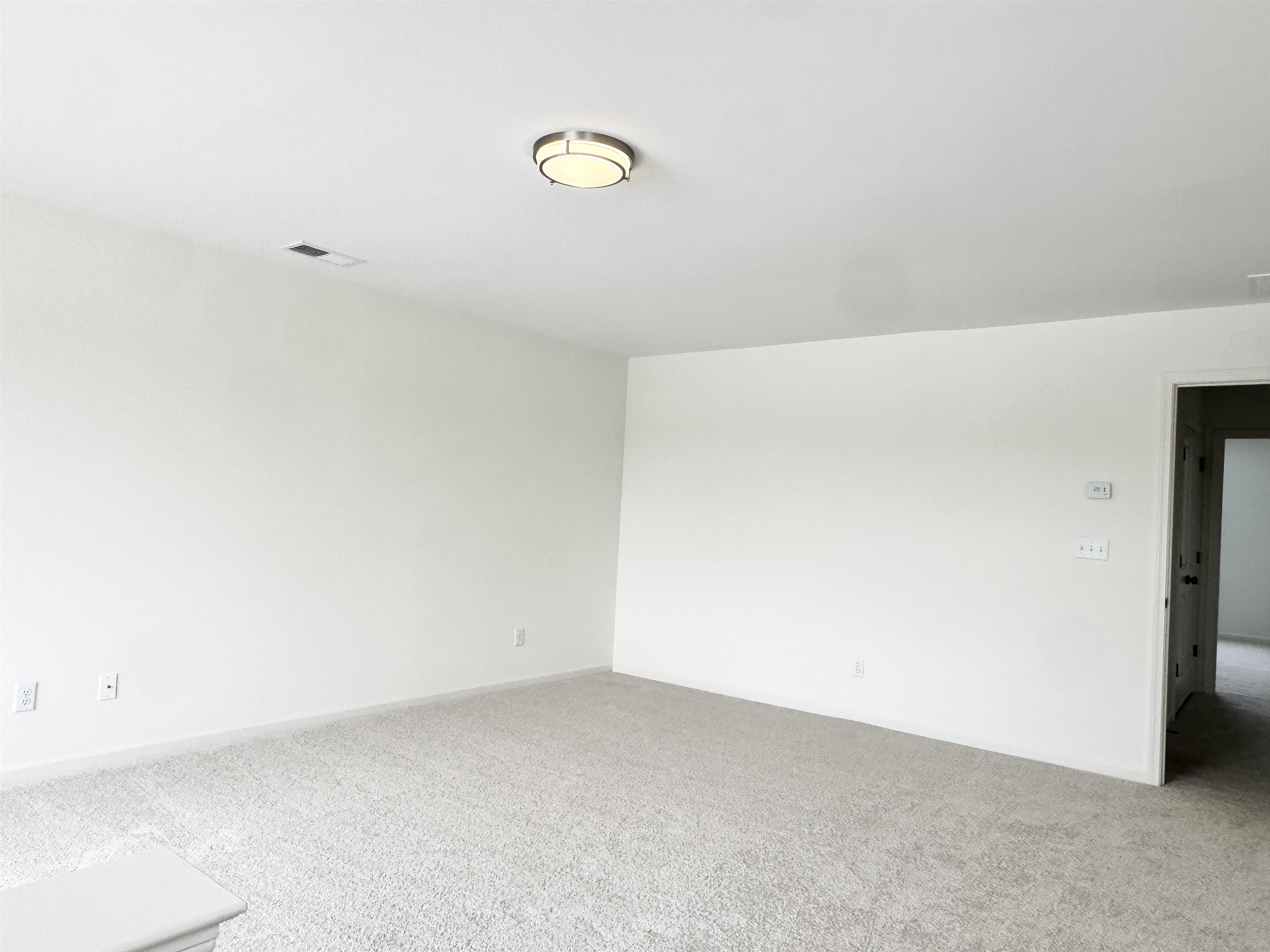 260 Bibury Ln Property Photo 17