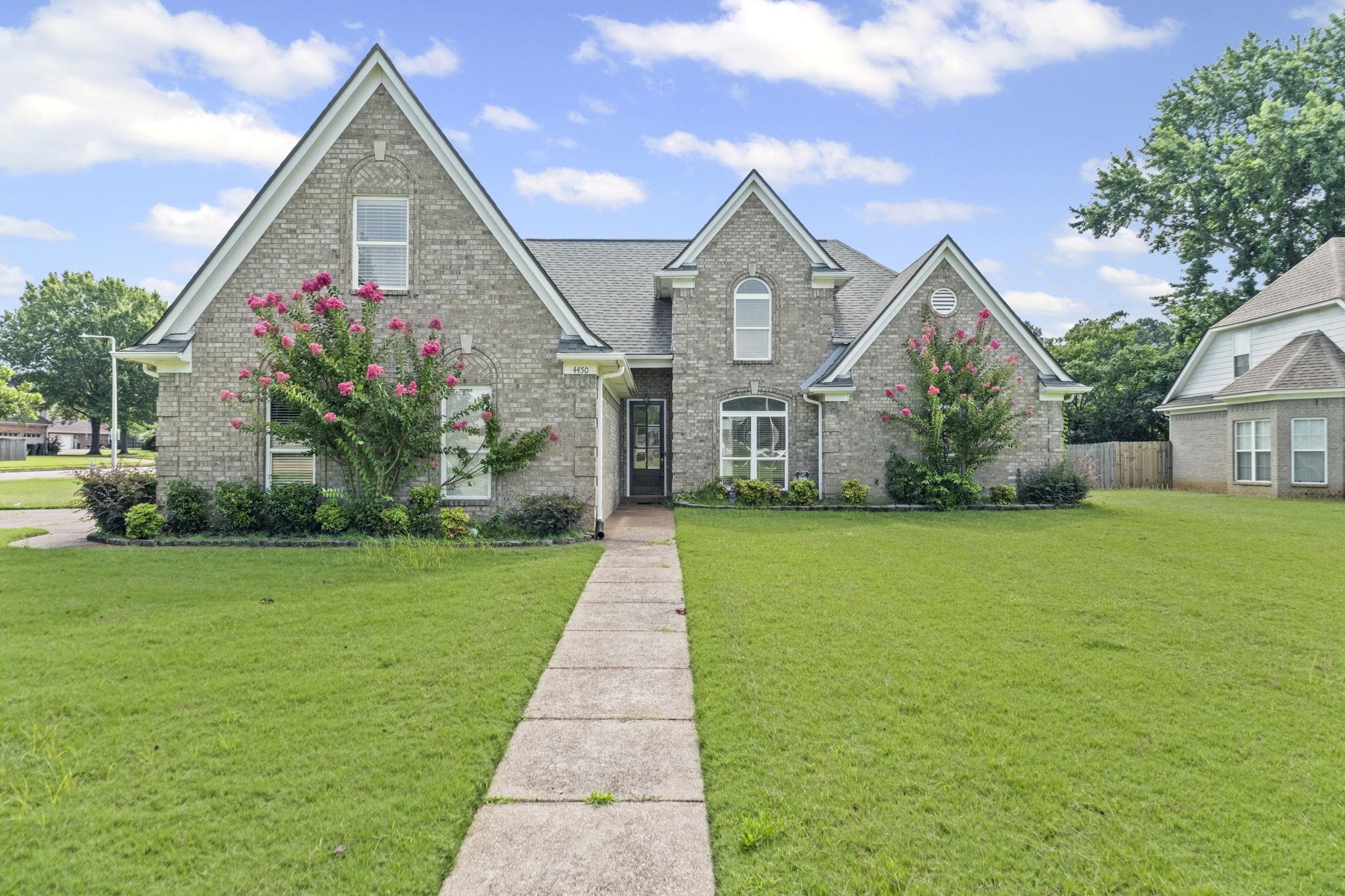 4450 Guinevere Ln Property Photo 1