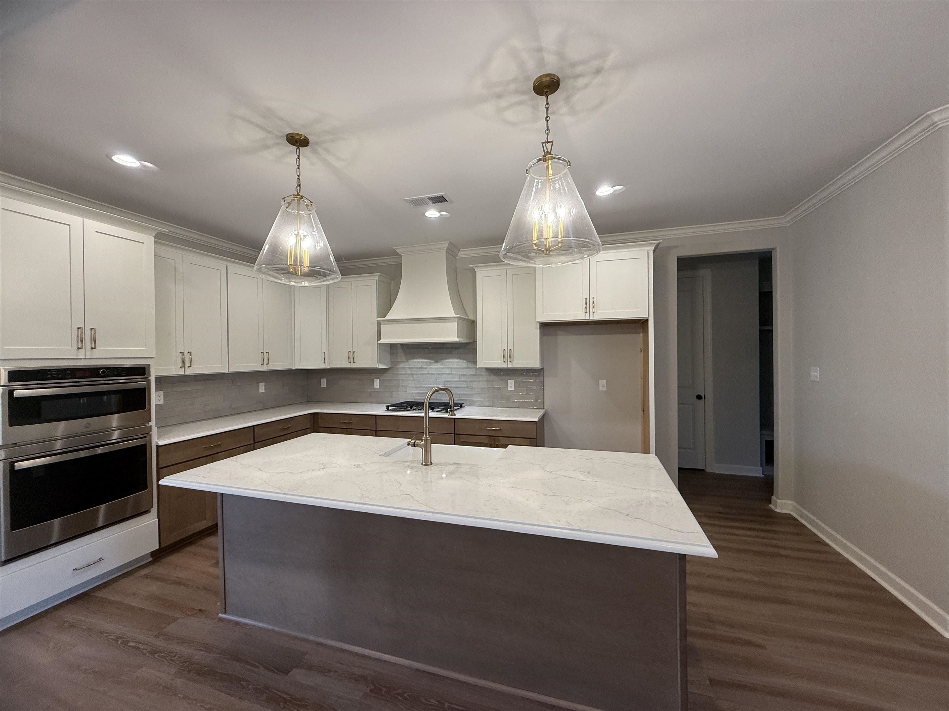 836 Goldenrod Way Property Photo 7