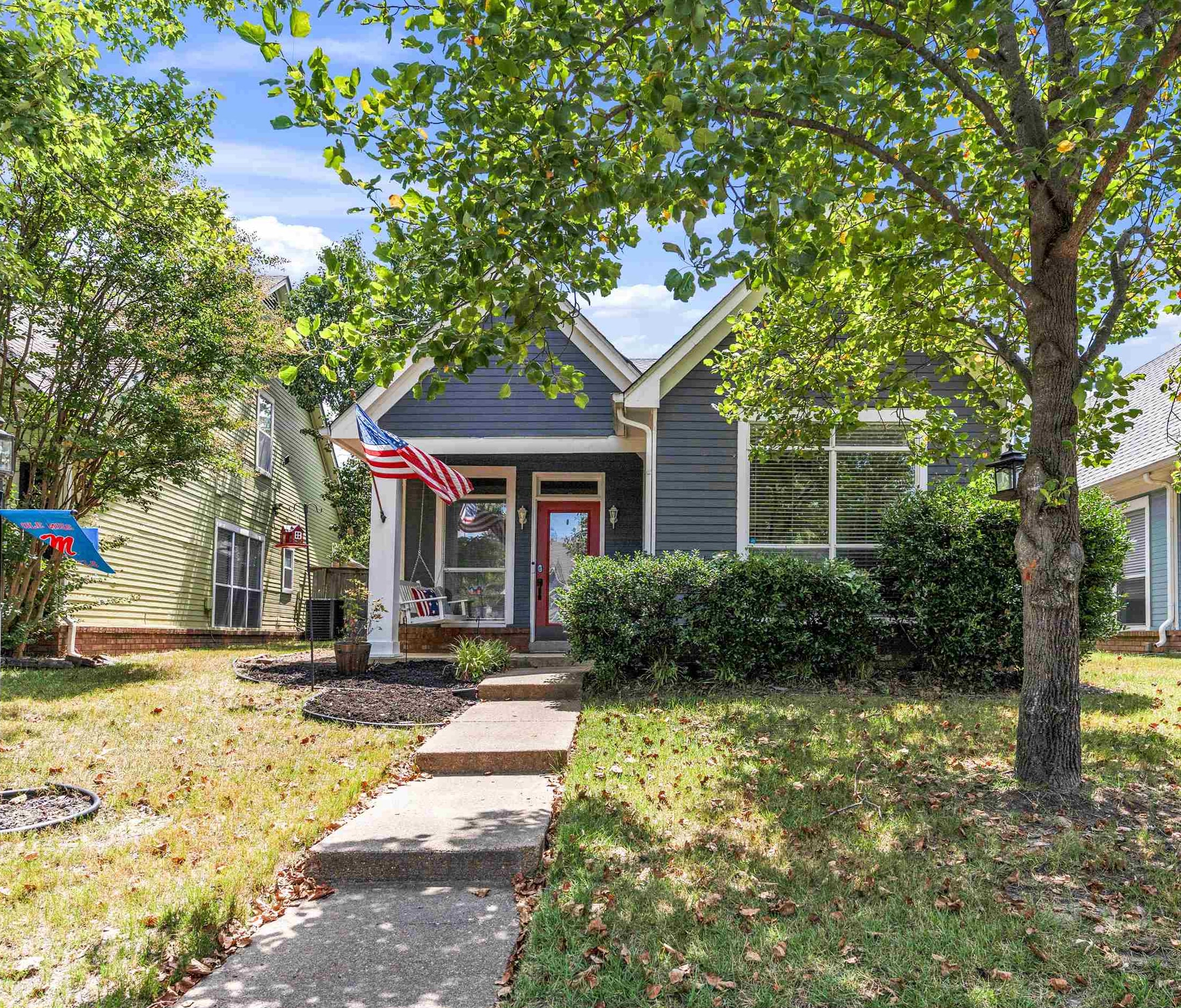 1066 Island Pl E Property Photo 1