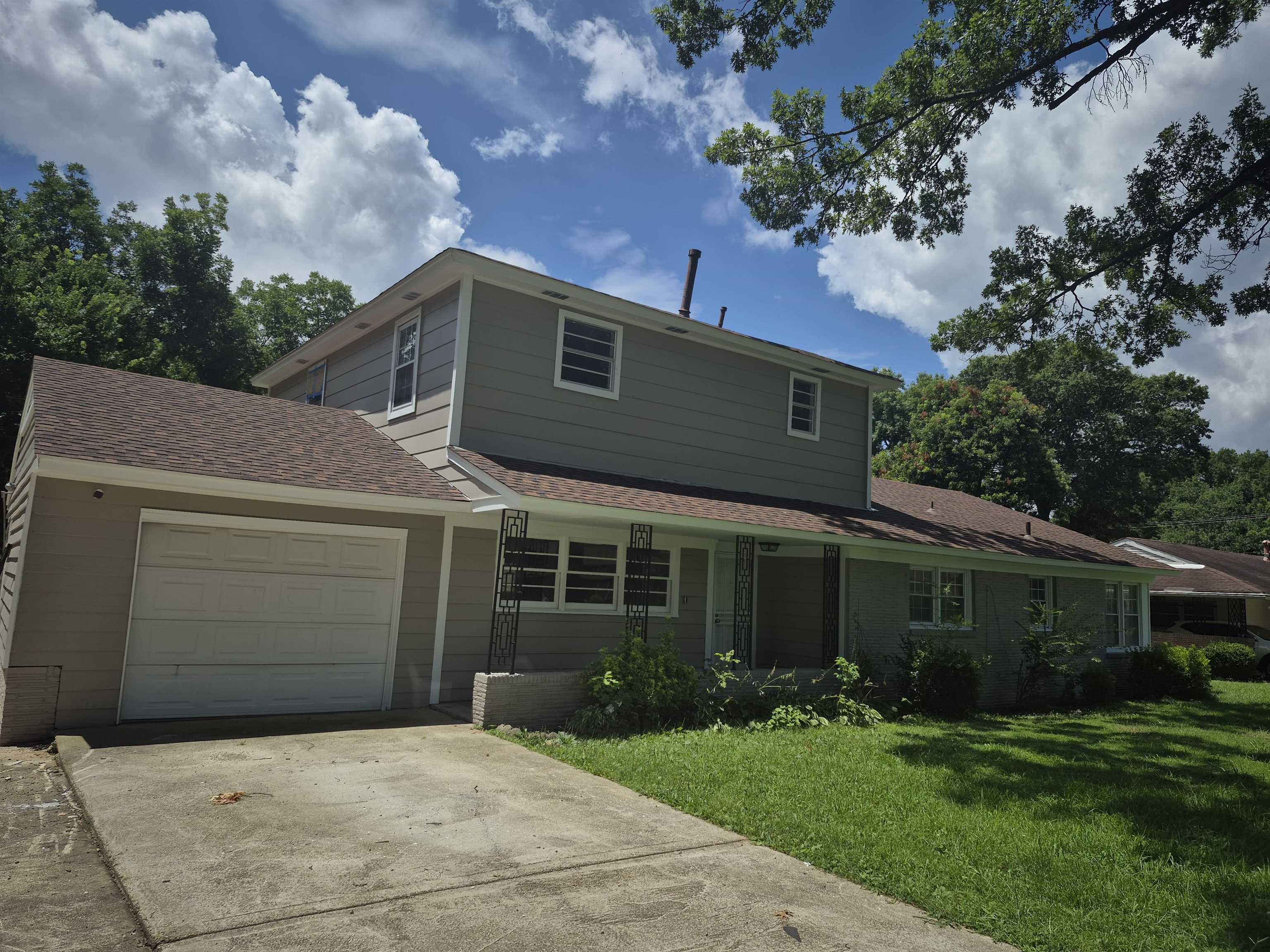 273 Dreger Ave Property Photo 1