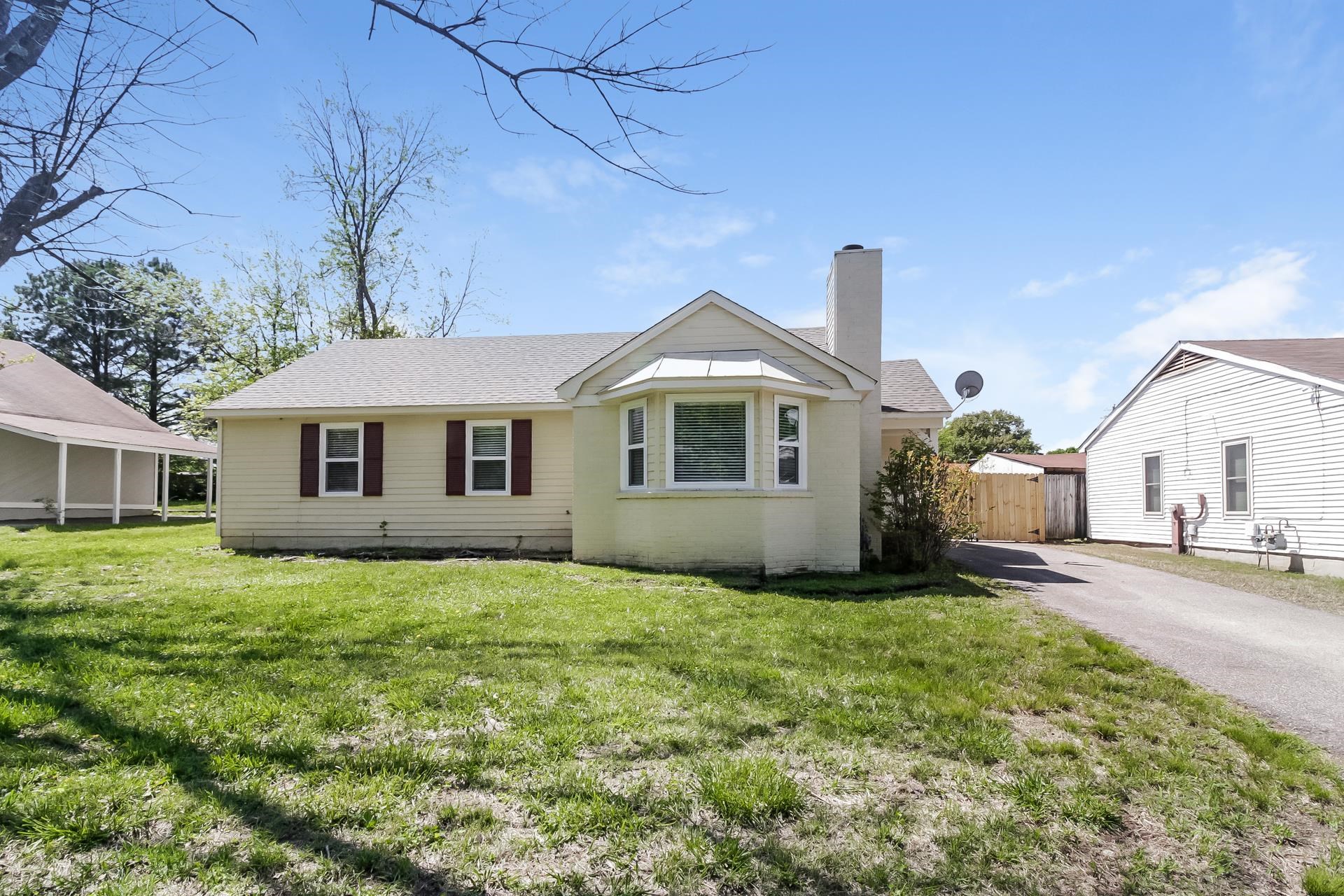 4359 Crescent Park Dr Property Photo 1