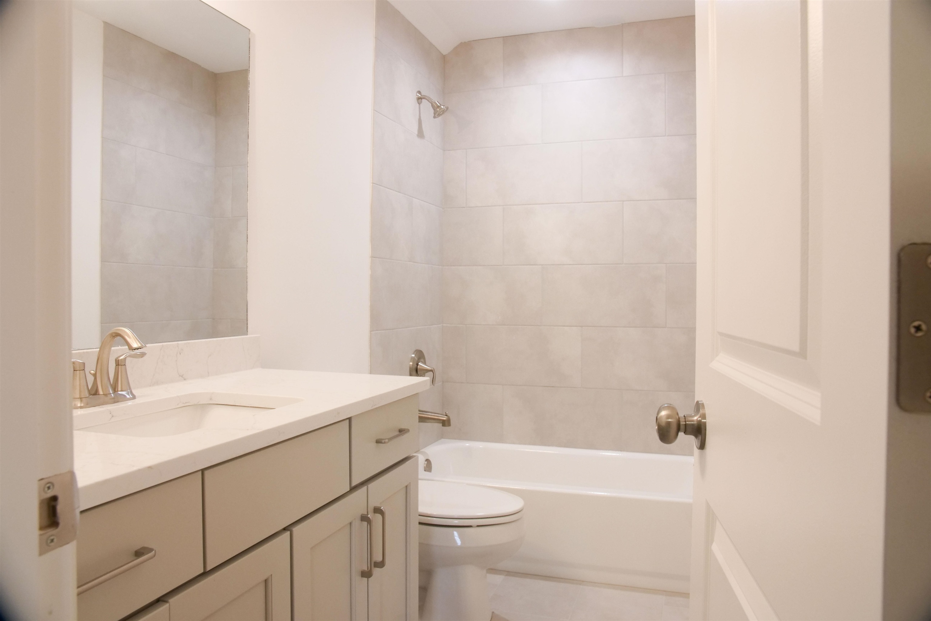 9589 Grays Valley Cv Property Photo 18