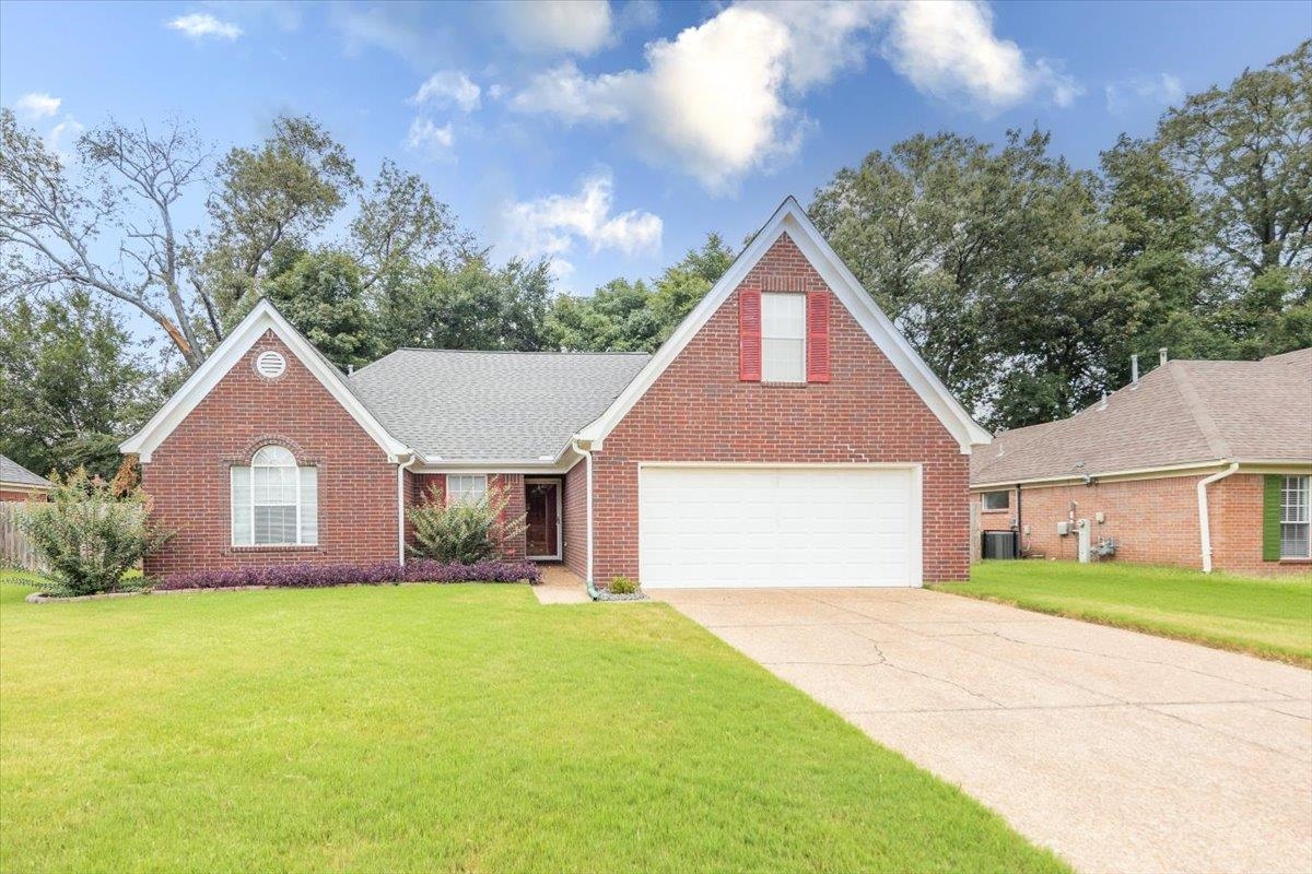 7398 Drew Valley Dr Property Photo 1