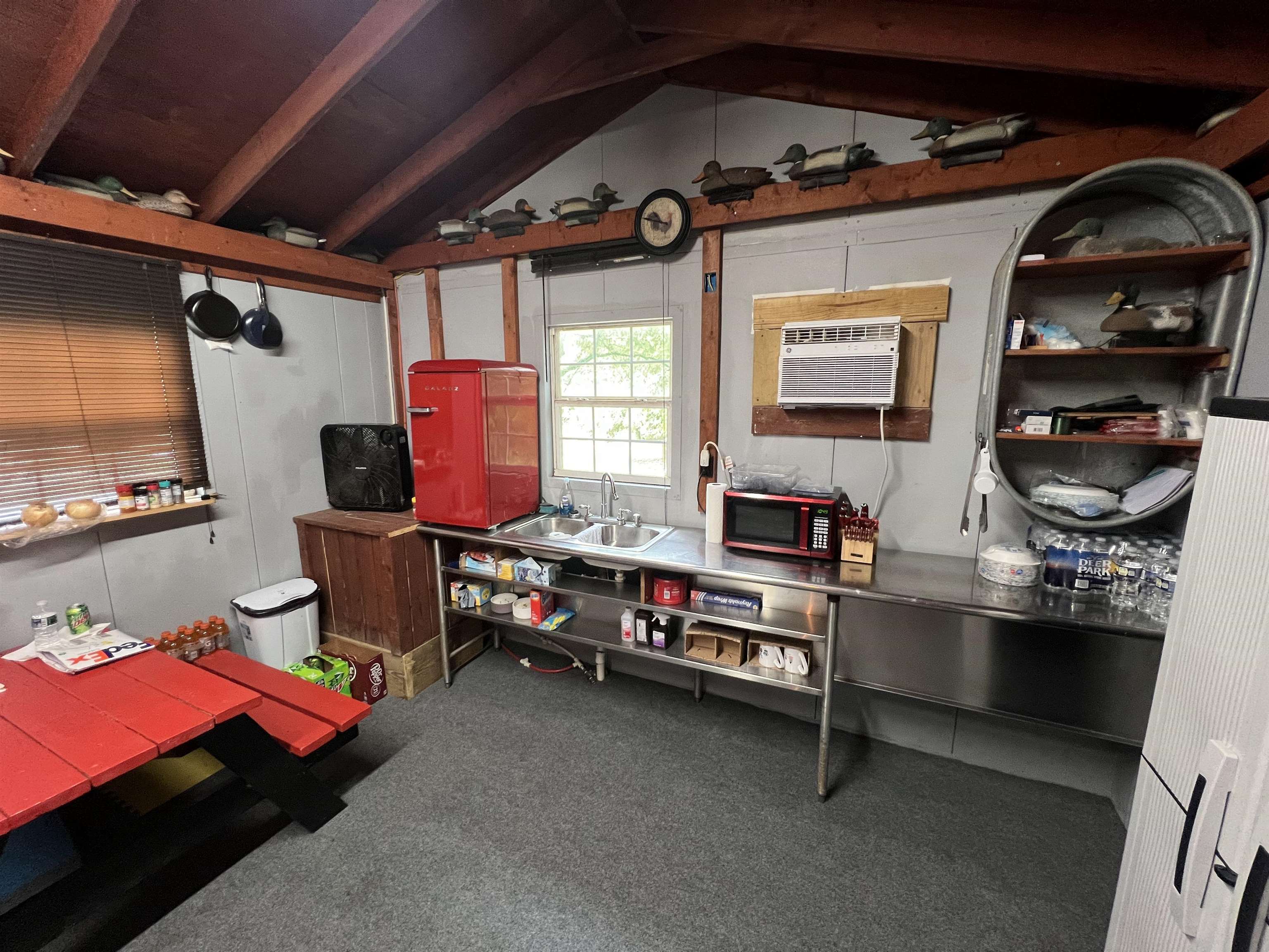 590 Towboat Ln Property Photo 3