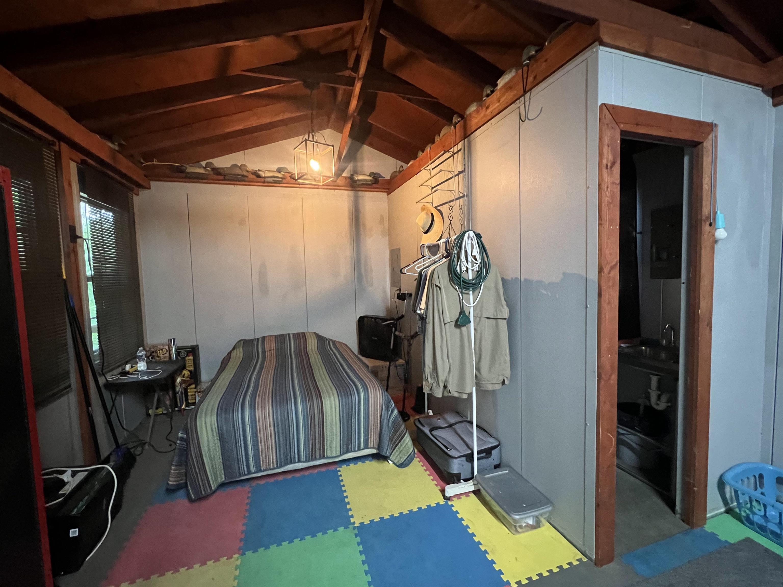 590 Towboat Ln Property Photo 6
