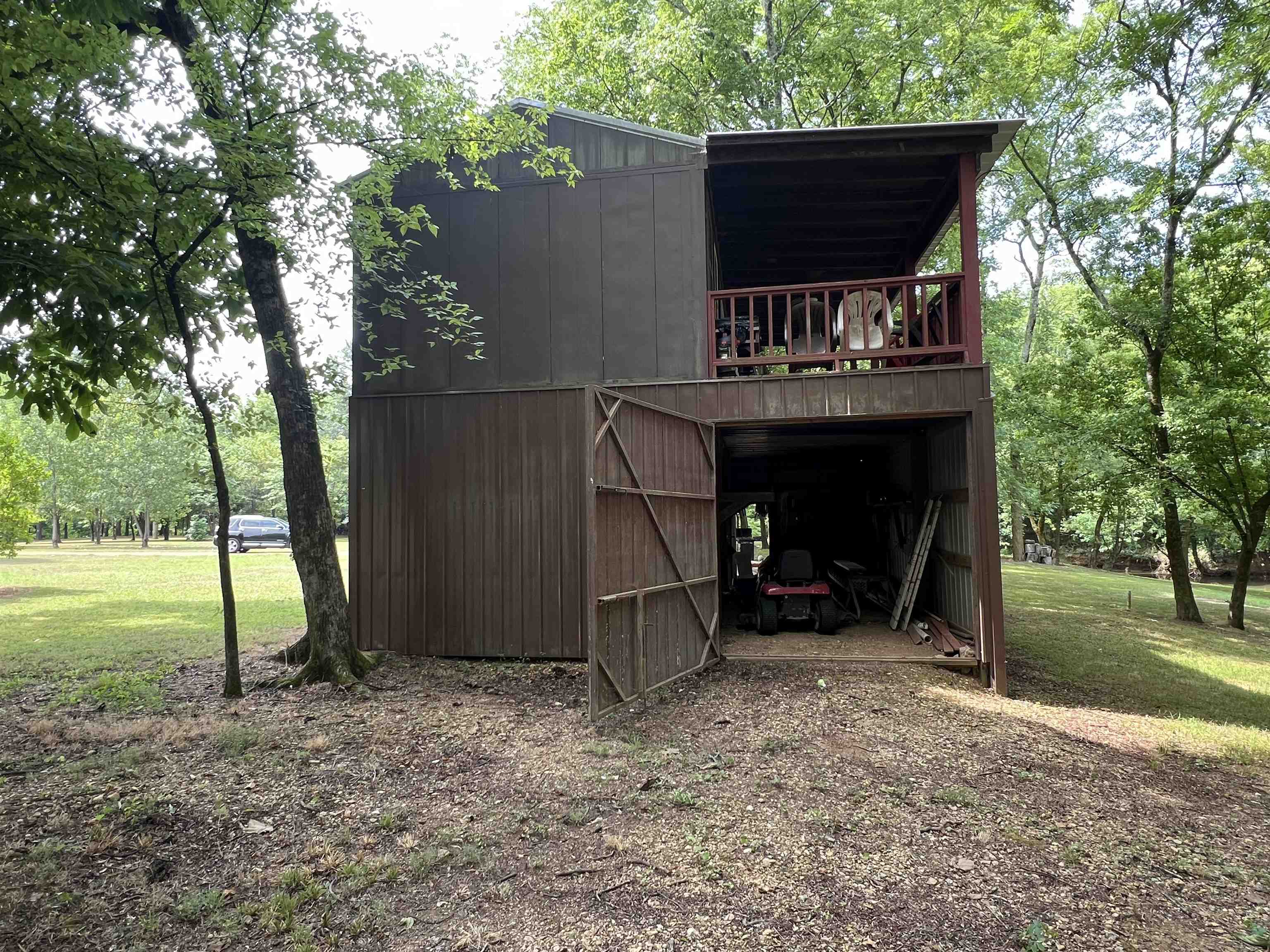 590 Towboat Ln Property Photo 12