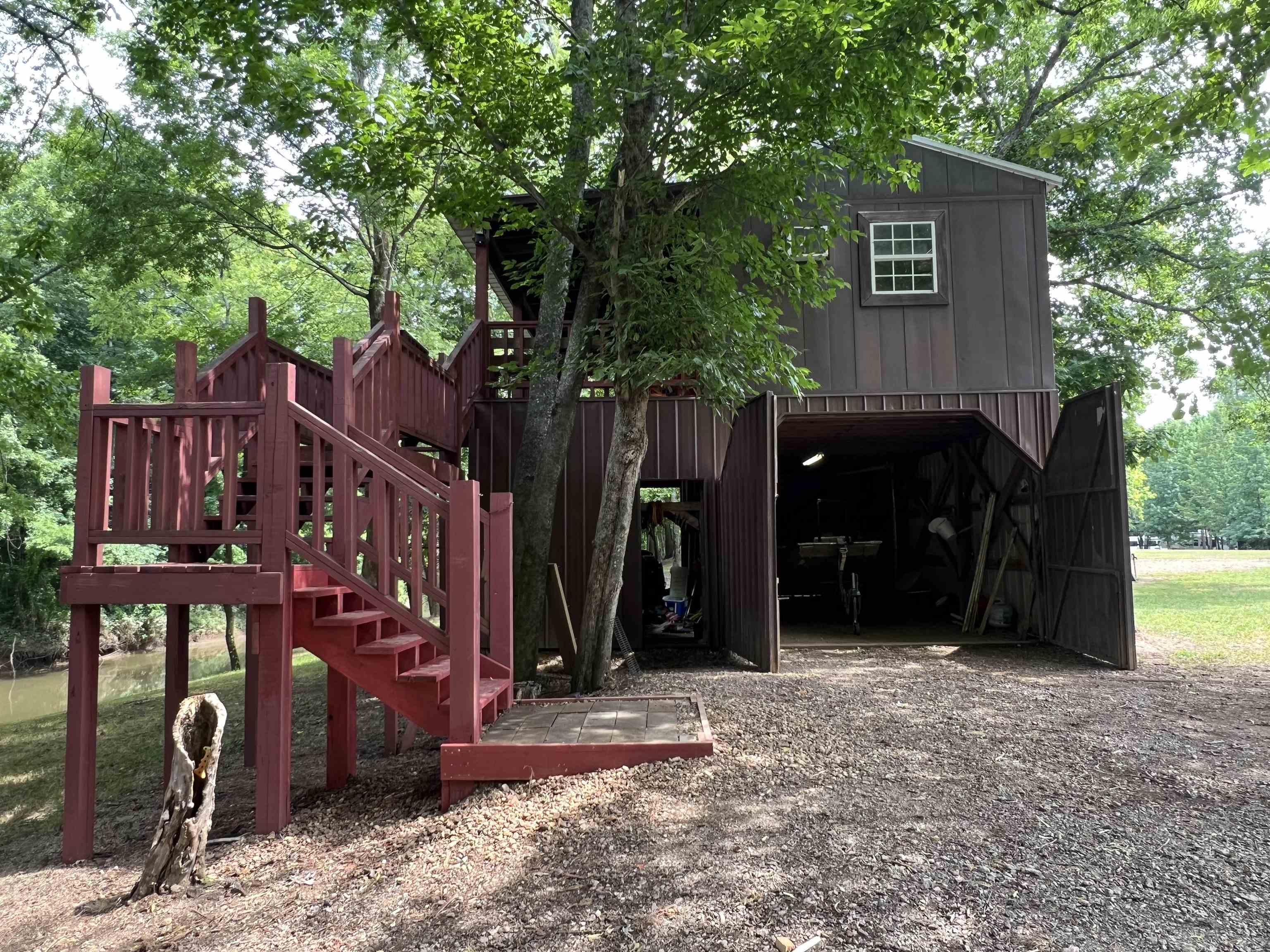590 Towboat Ln Property Photo 14