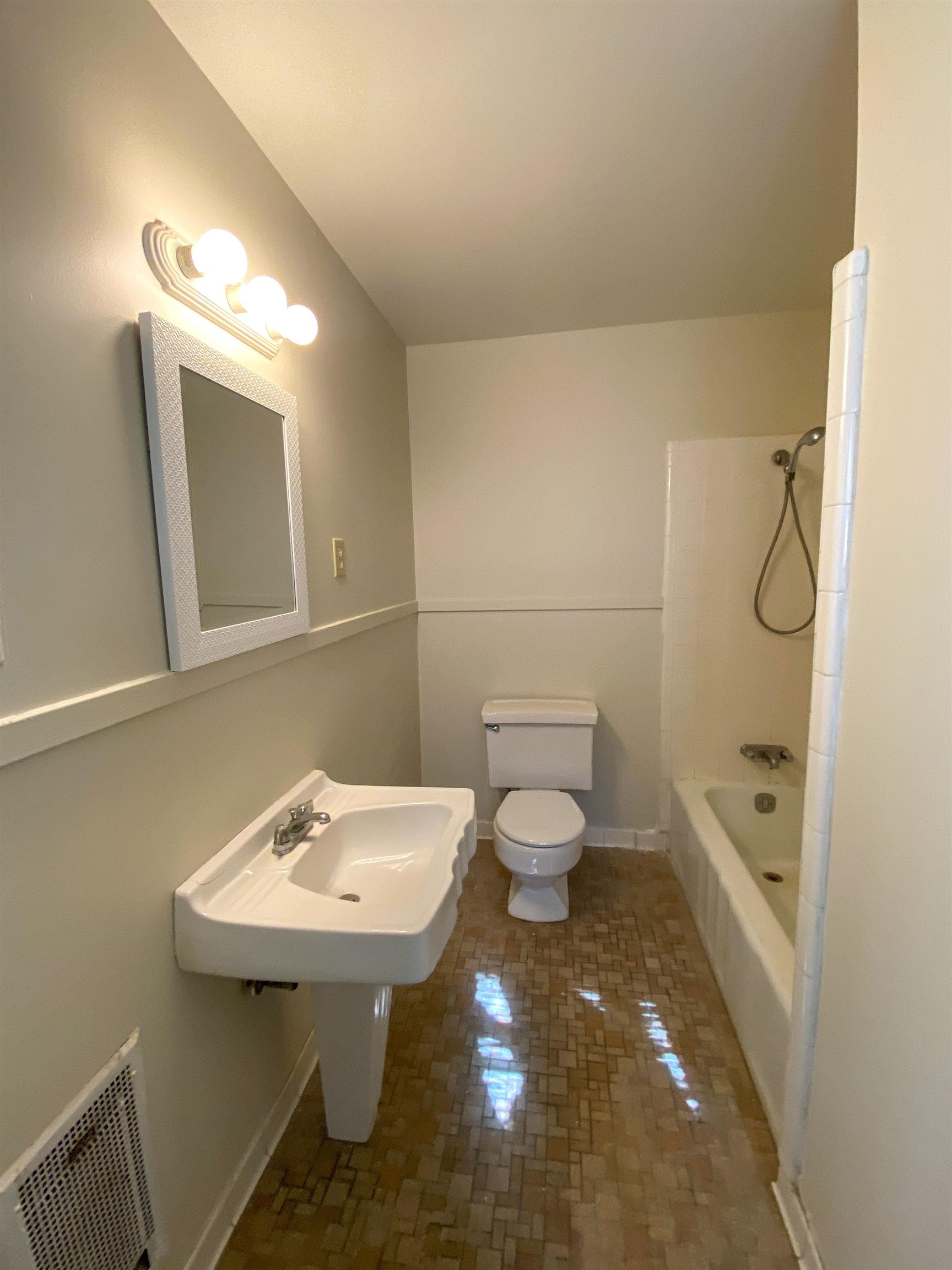 3739 Spottswood Ave Property Photo 16