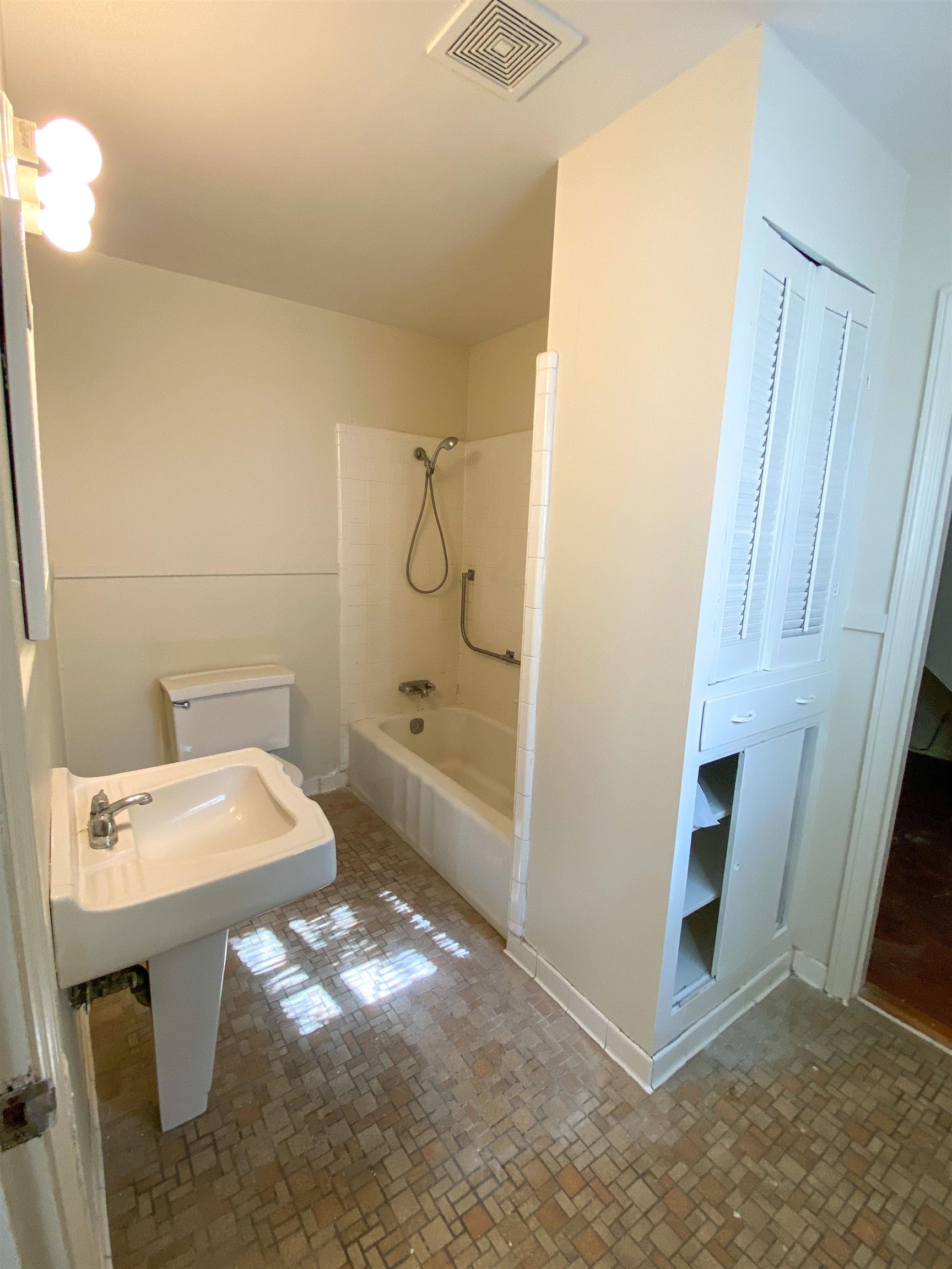 3739 Spottswood Ave Property Photo 17