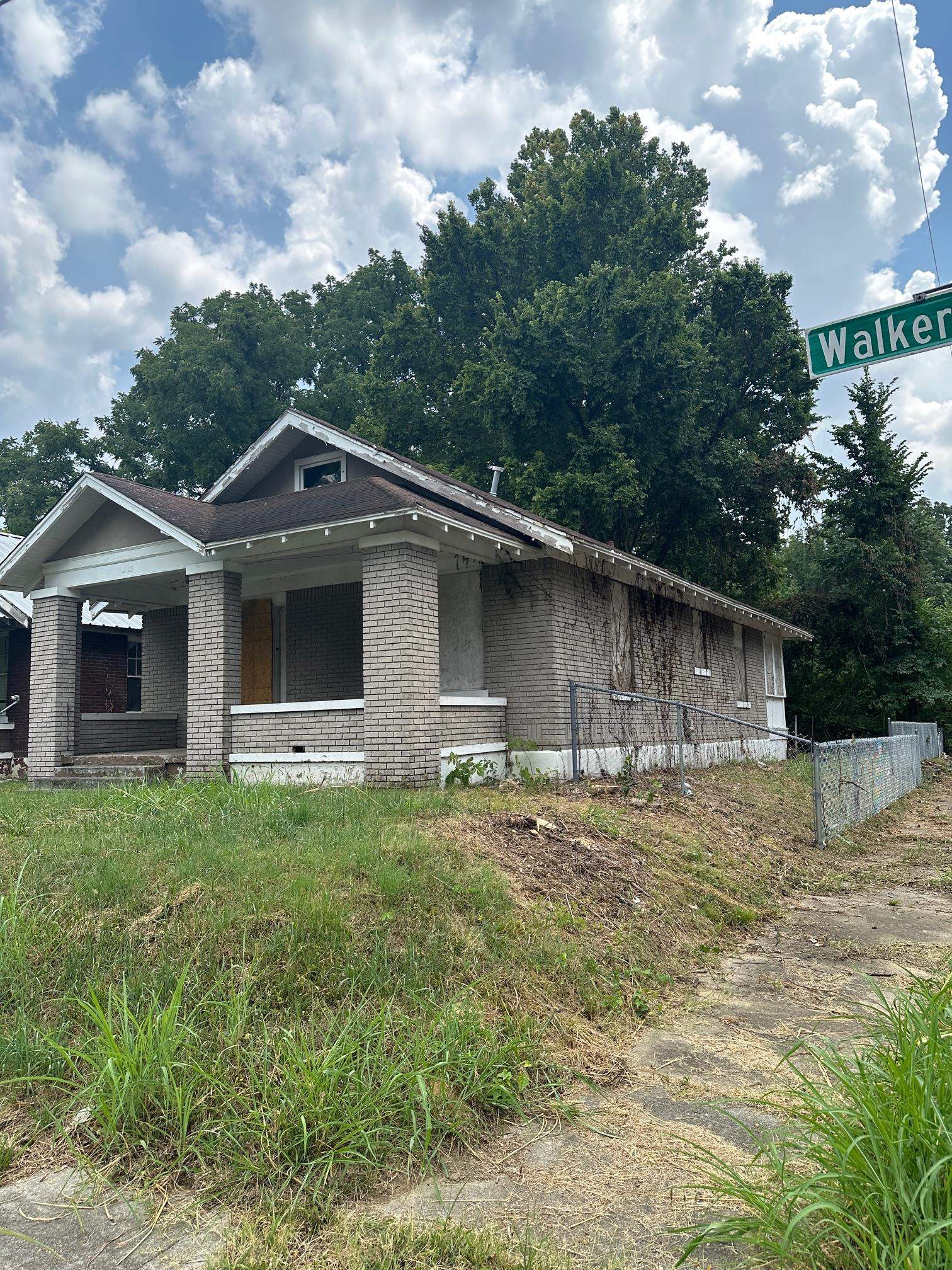 1713 Walker Ave Property Photo 1