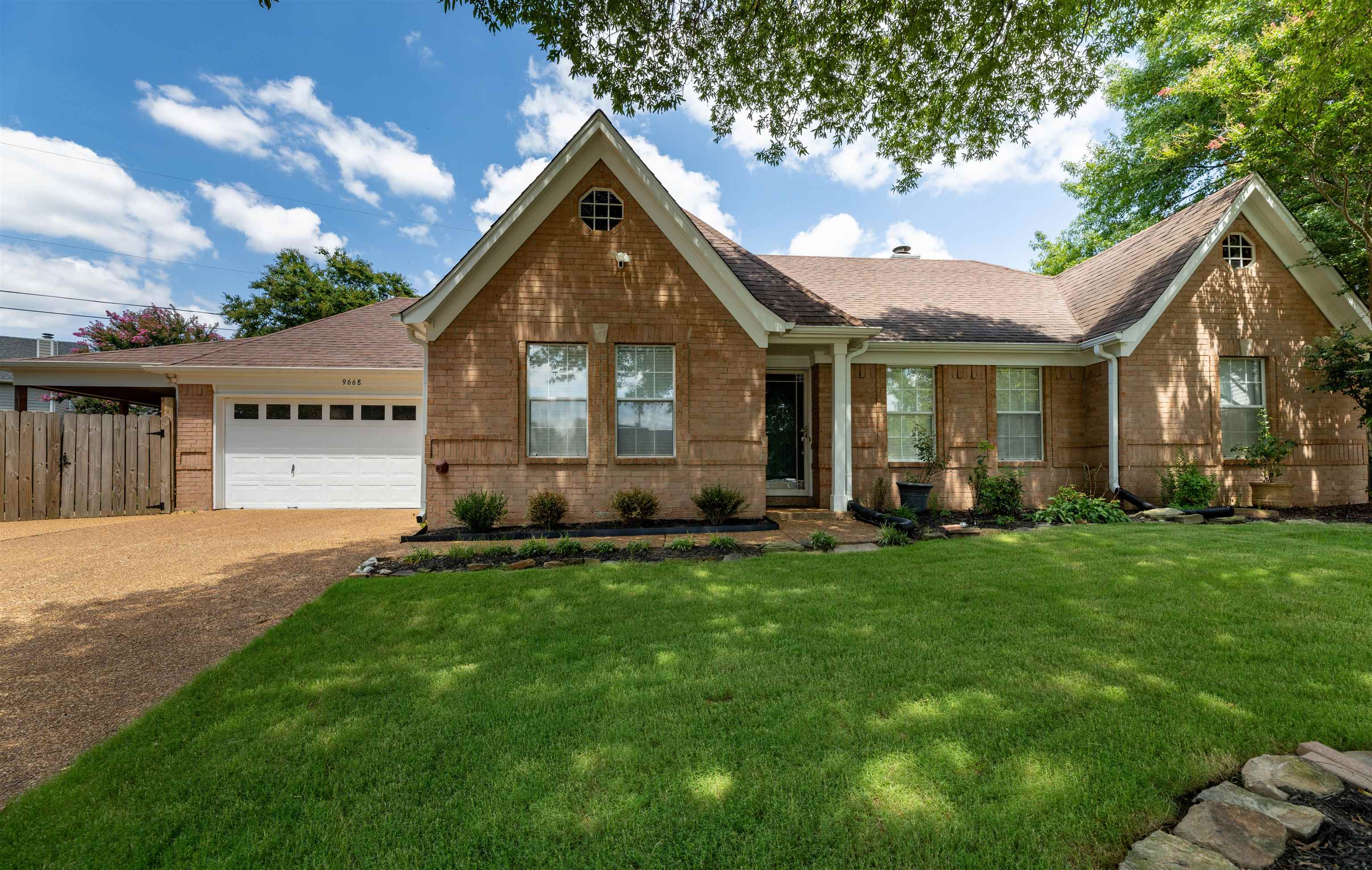 9668 Meadow Green Cv Property Photo 1