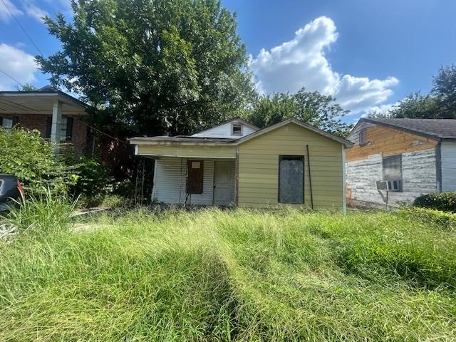 2151 Lyon Ave Property Photo 1