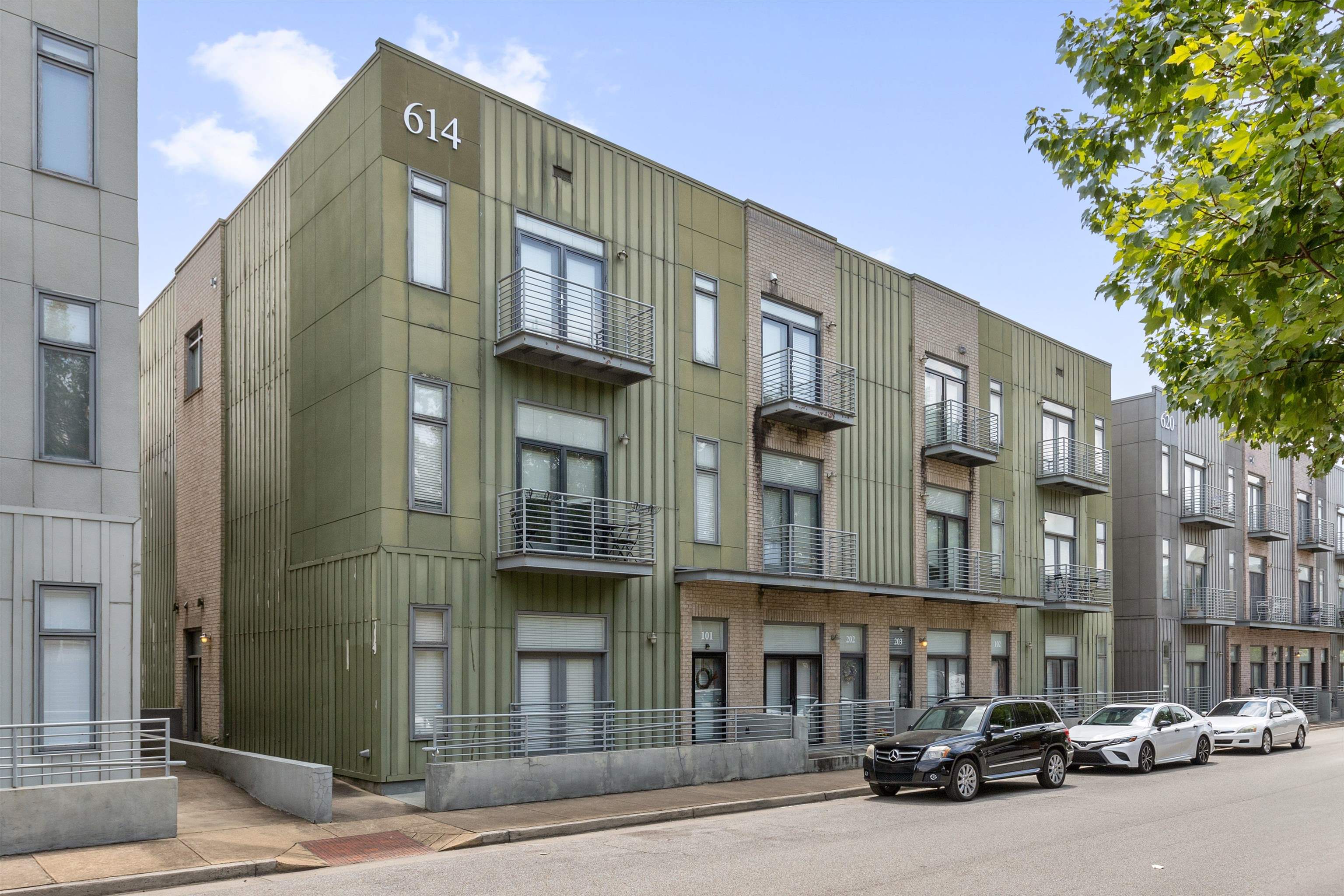 614 Tennessee St 204 Property Photo 1