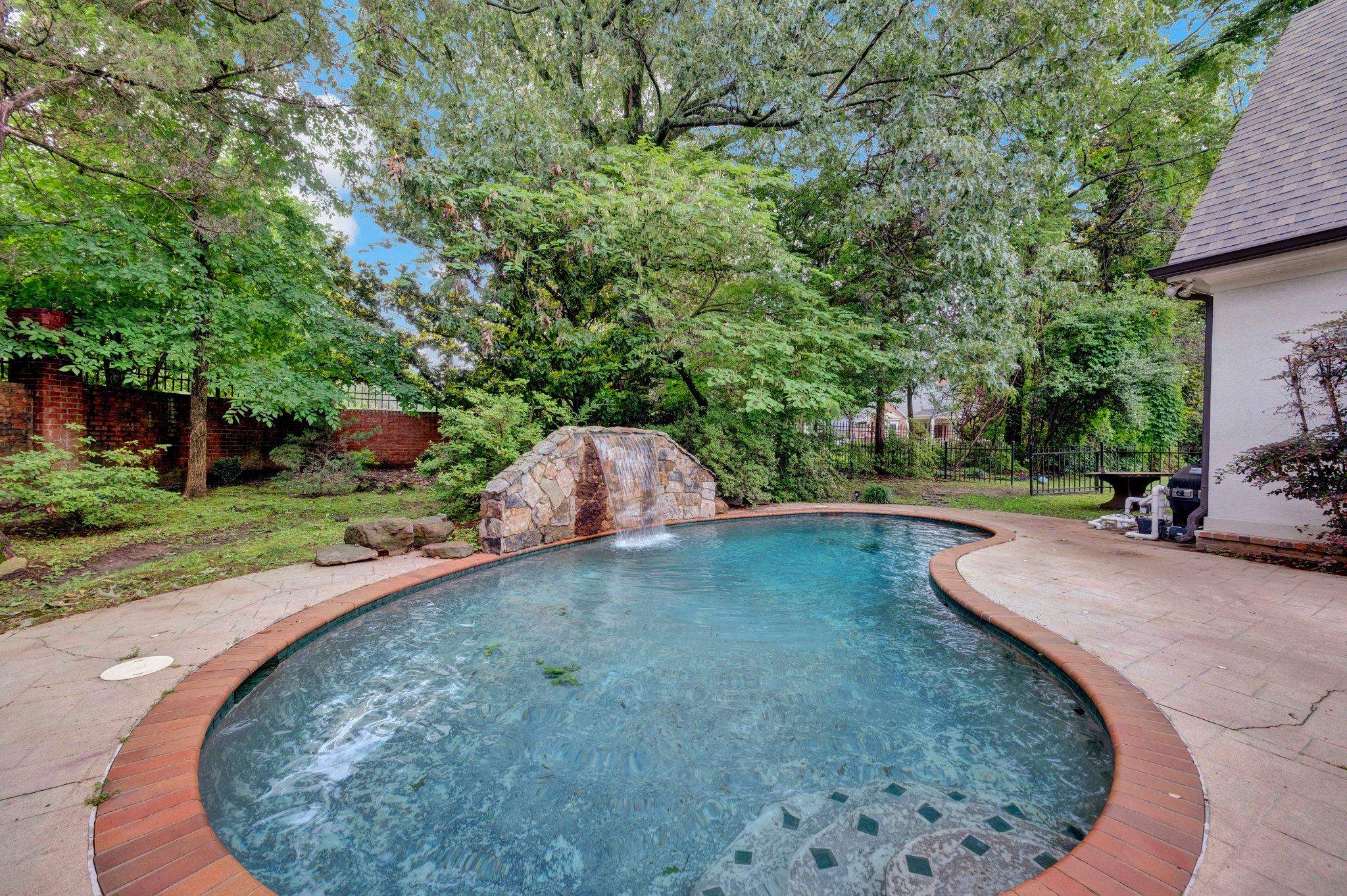 371 W Cherry Cir Property Photo 4